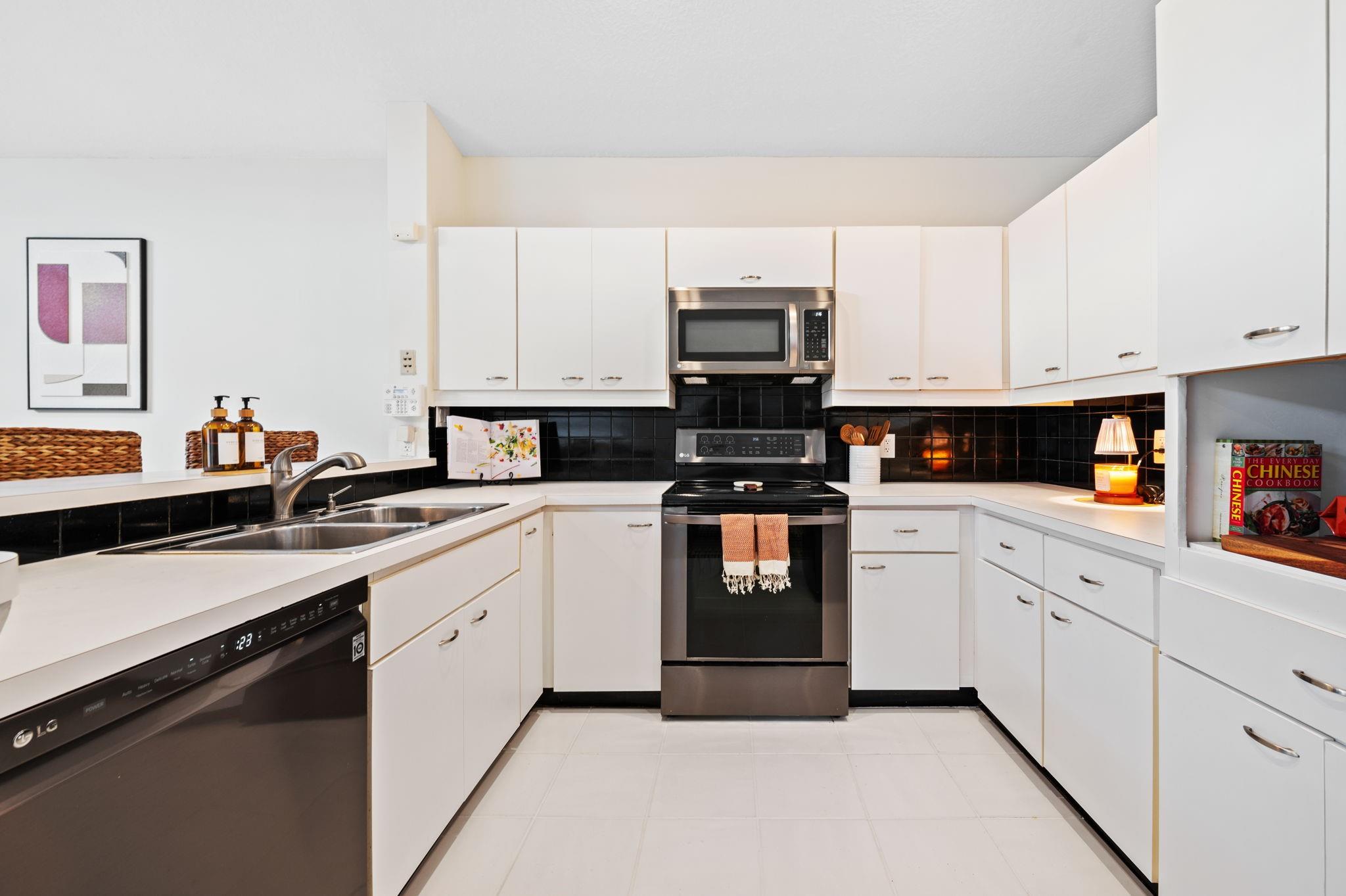 Eagle Point 127-12 B - Residential