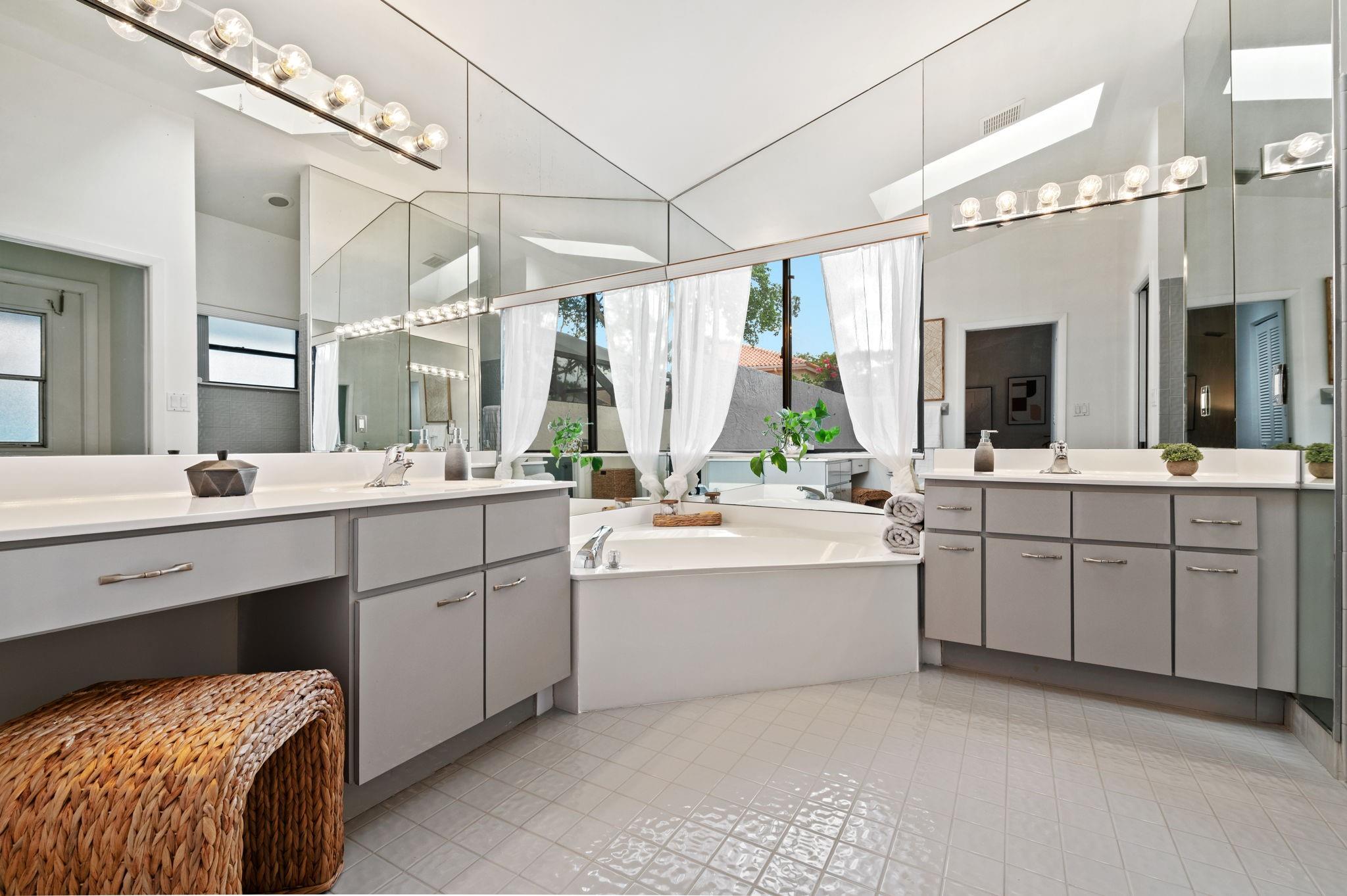 Eagle Point 127-12 B - Residential