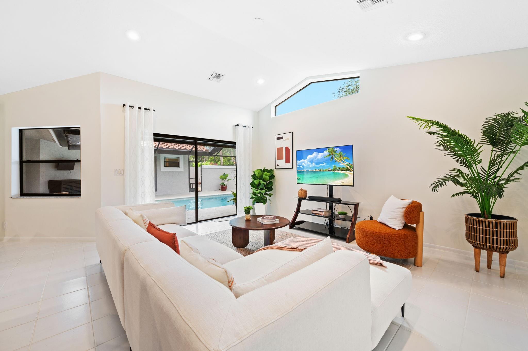 Eagle Point 127-12 B - Residential