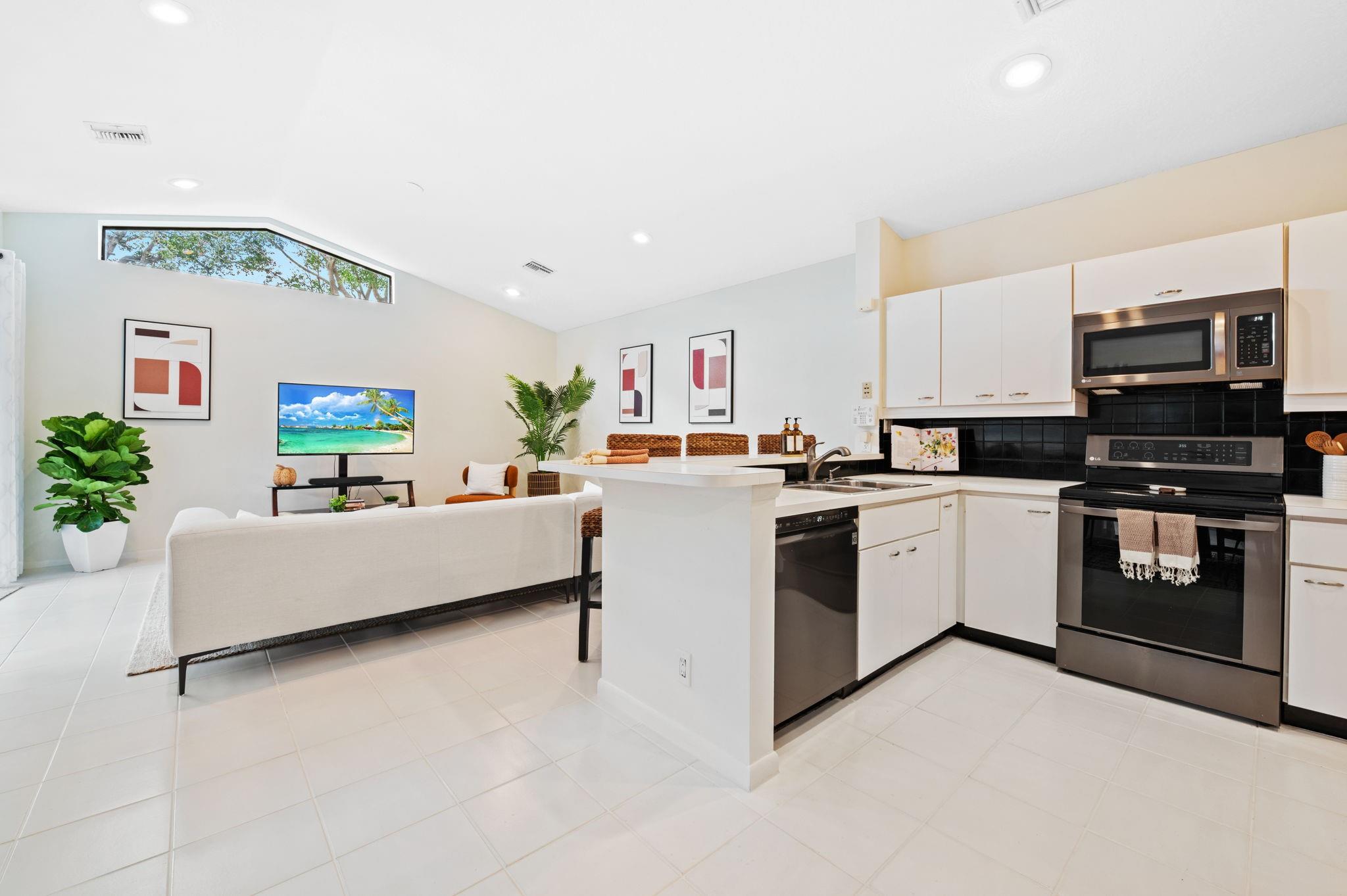 Eagle Point 127-12 B - Residential