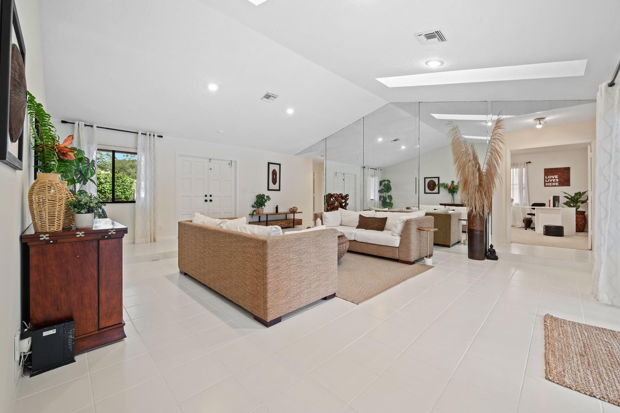 Eagle Point 127-12 B - Residential