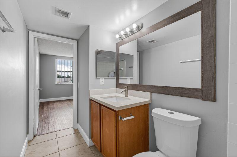 CLEAR LAKE CLUB CONDO - Residential Lease