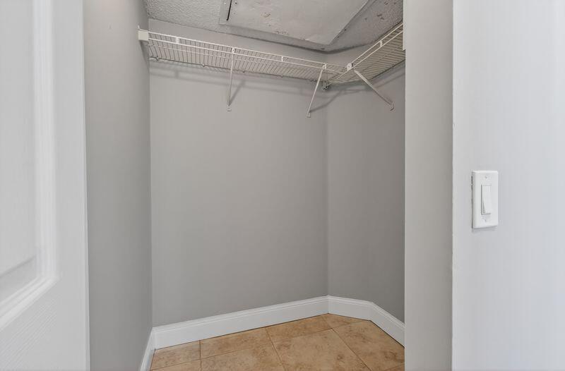 CLEAR LAKE CLUB CONDO - Residential Lease