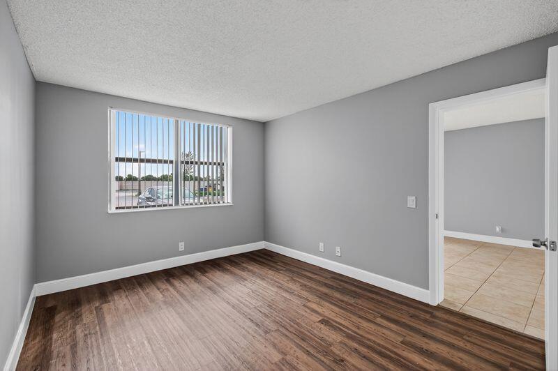 CLEAR LAKE CLUB CONDO - Residential Lease