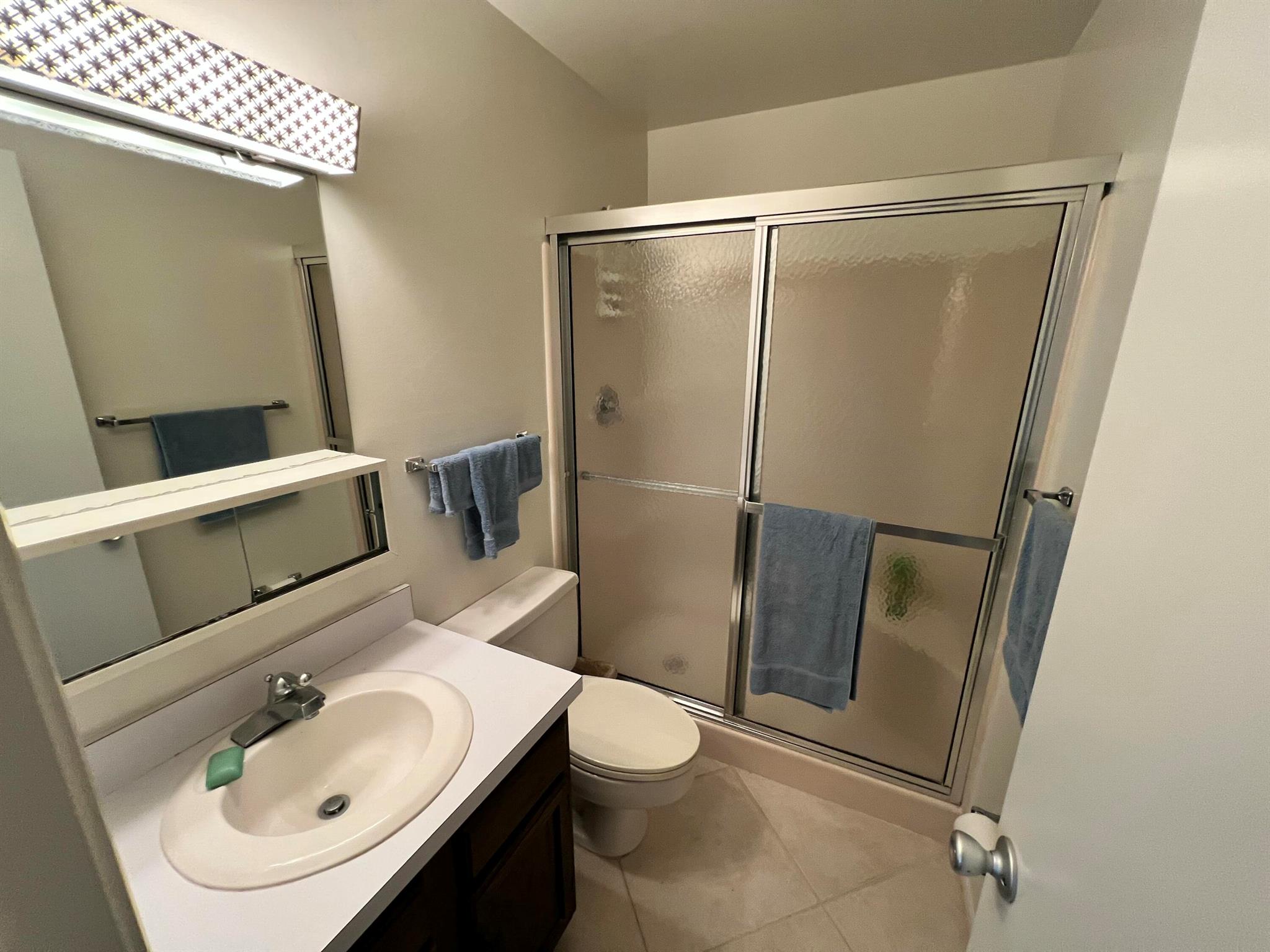 VISTA ROYALE PHASE IV BLD - Residential Lease