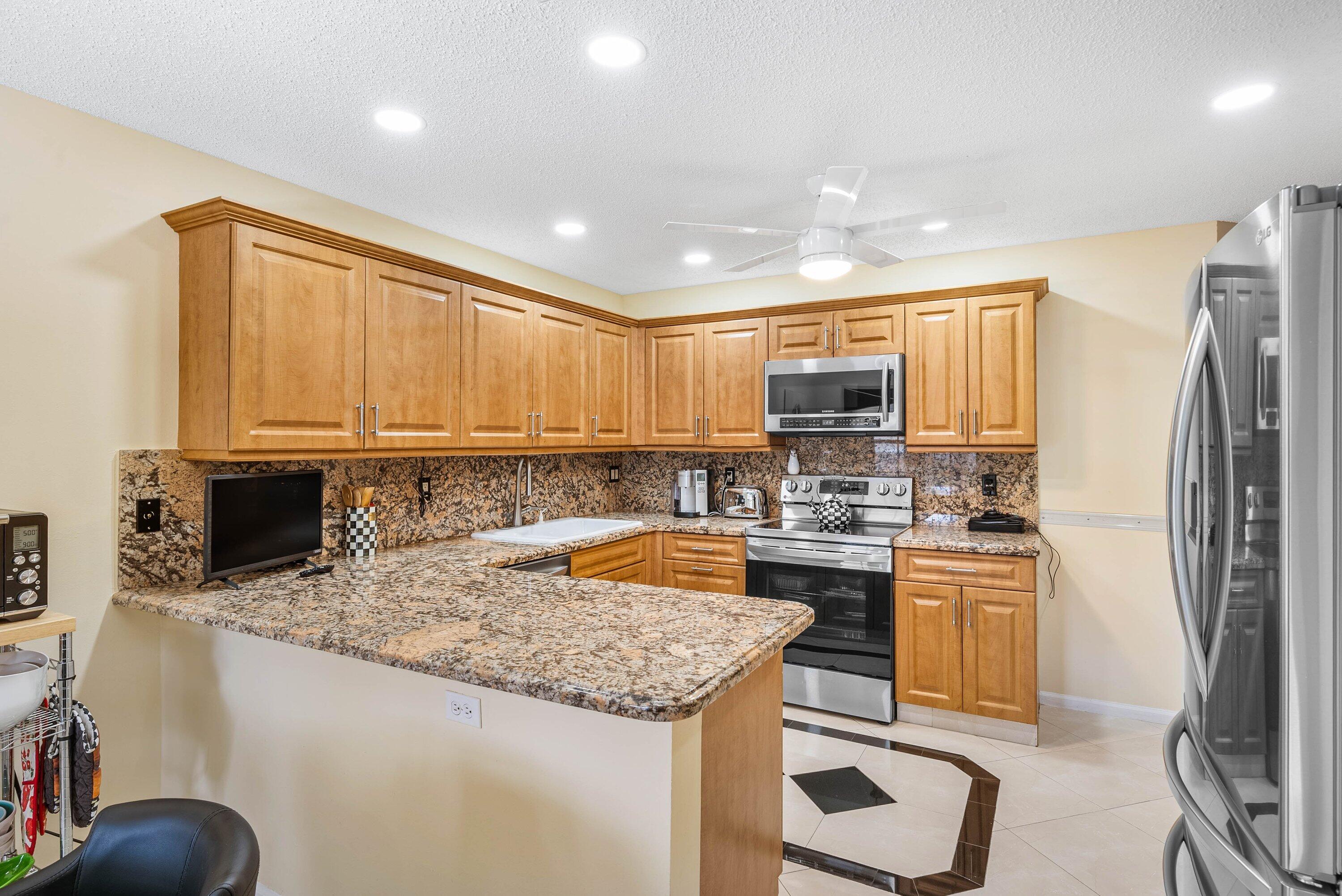 MONTEGO BAY AT BOCA POINTE CONDO - Residential