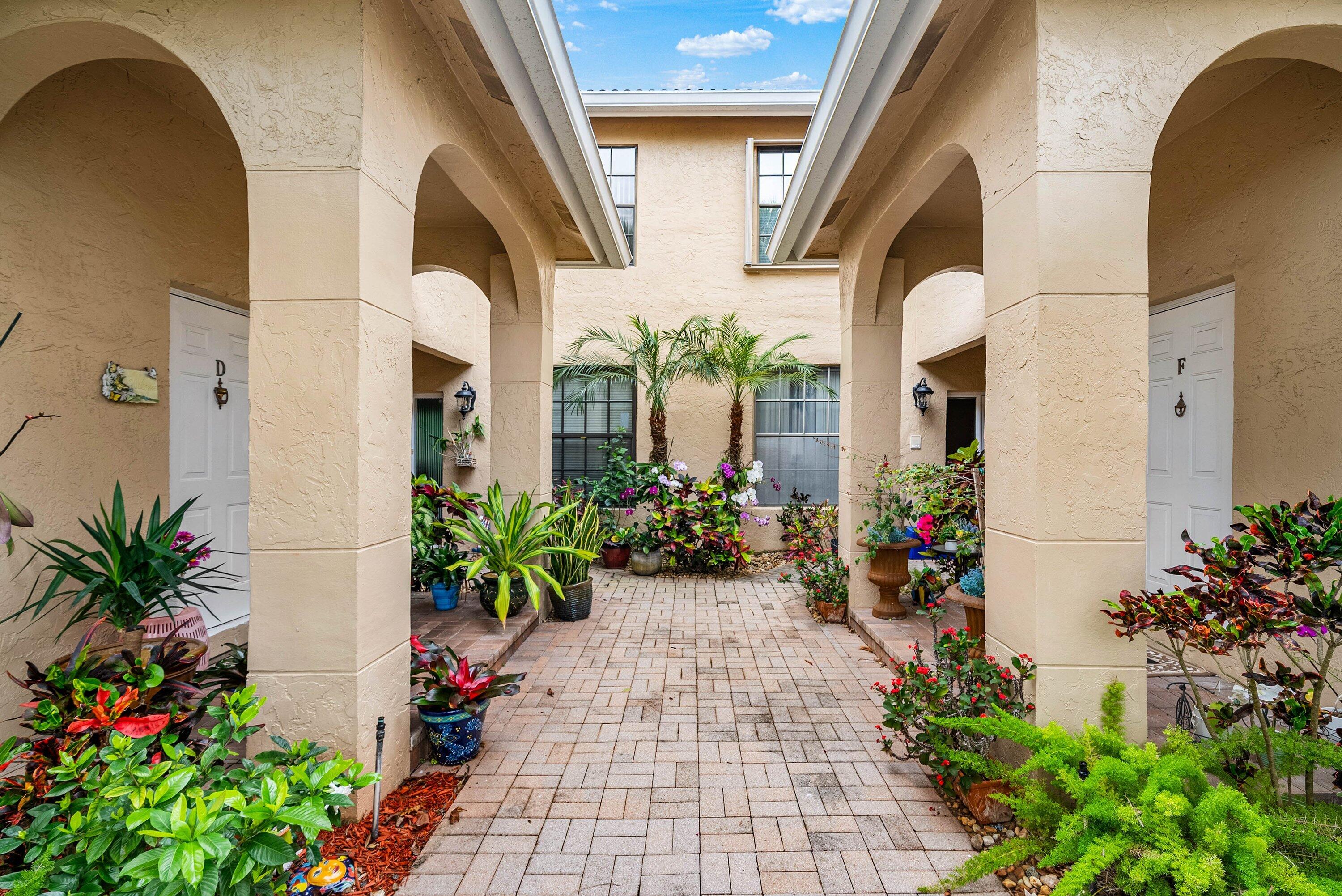 MONTEGO BAY AT BOCA POINTE CONDO - Residential
