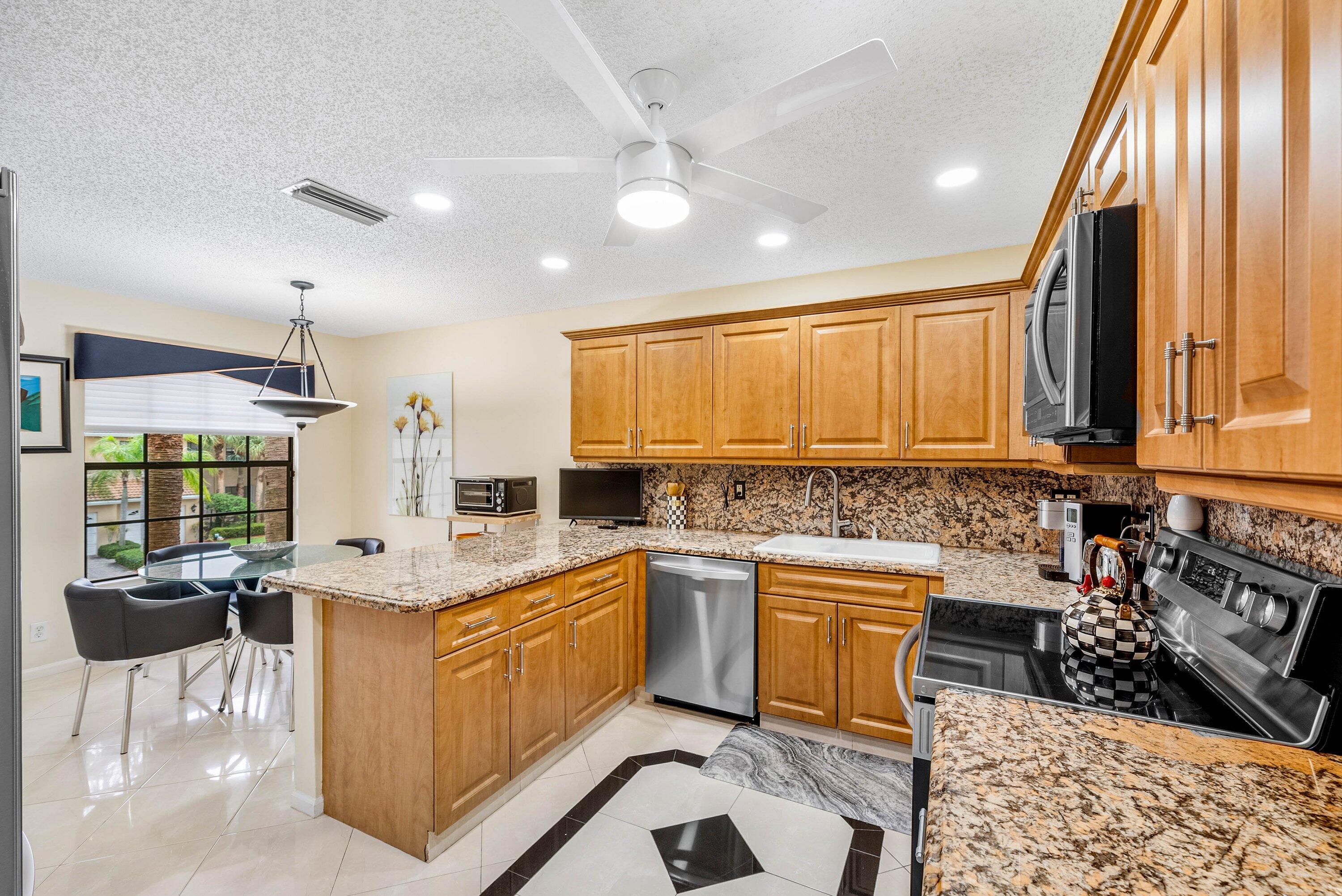 MONTEGO BAY AT BOCA POINTE CONDO - Residential