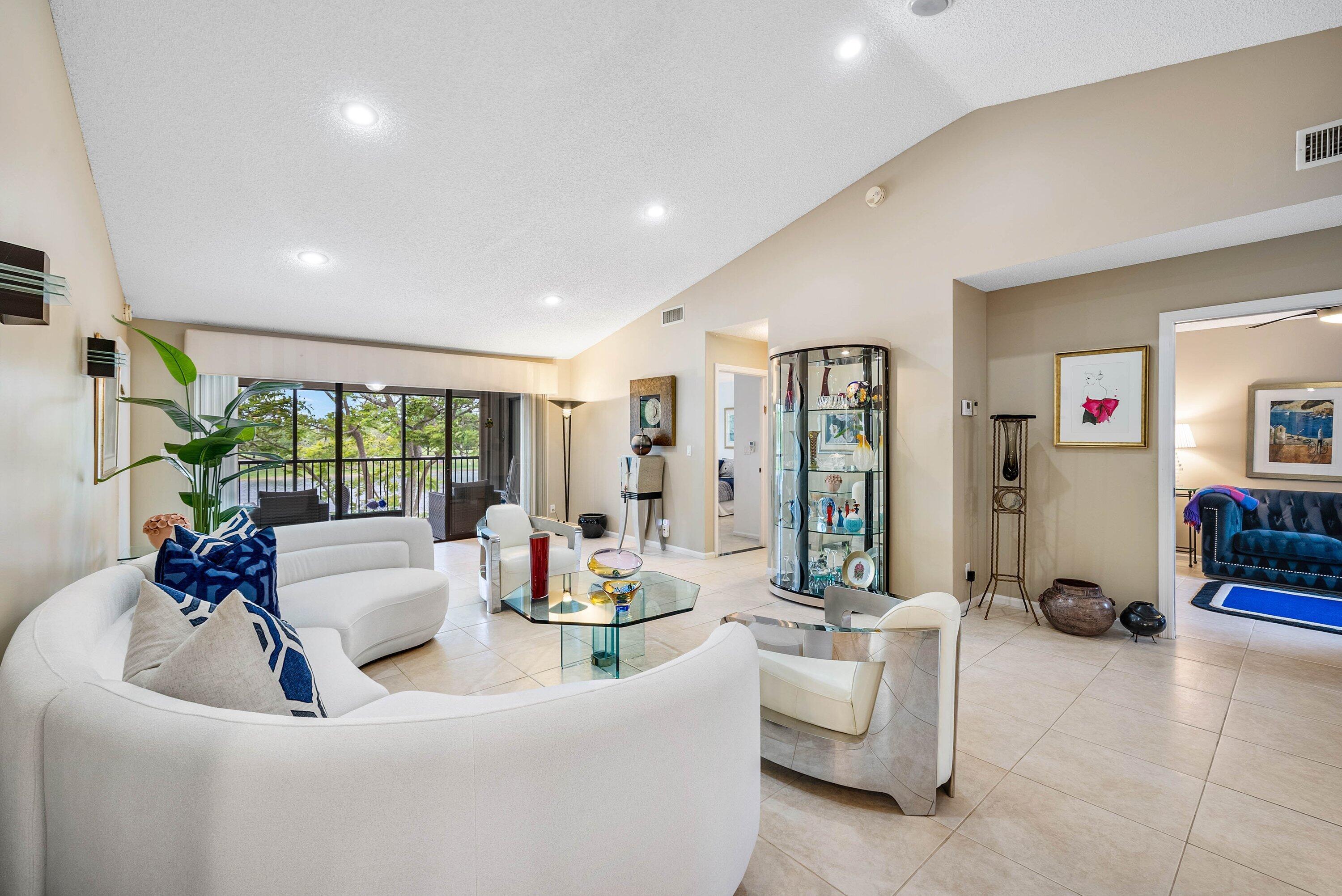 MONTEGO BAY AT BOCA POINTE CONDO - Residential