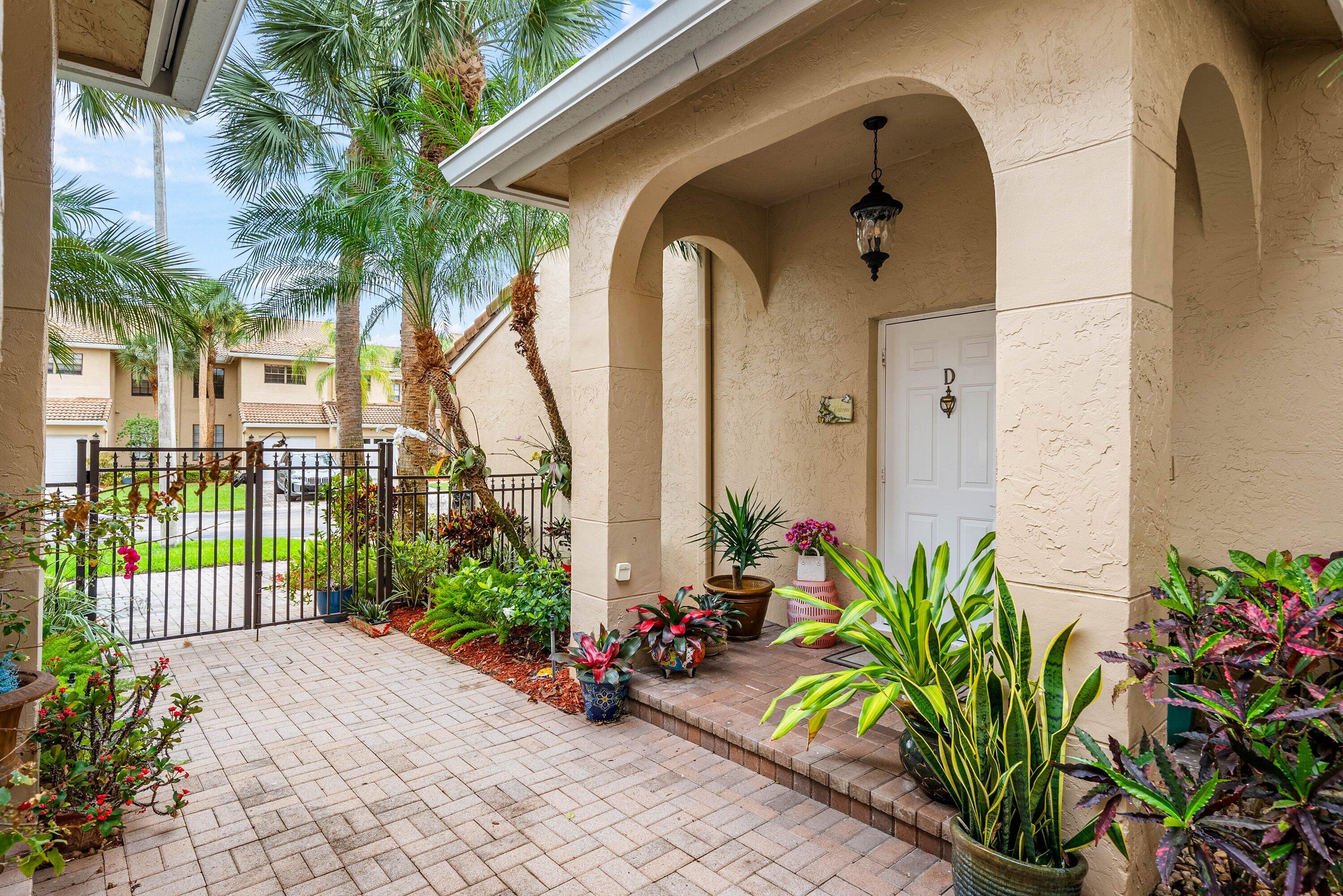 MONTEGO BAY AT BOCA POINTE CONDO - Residential