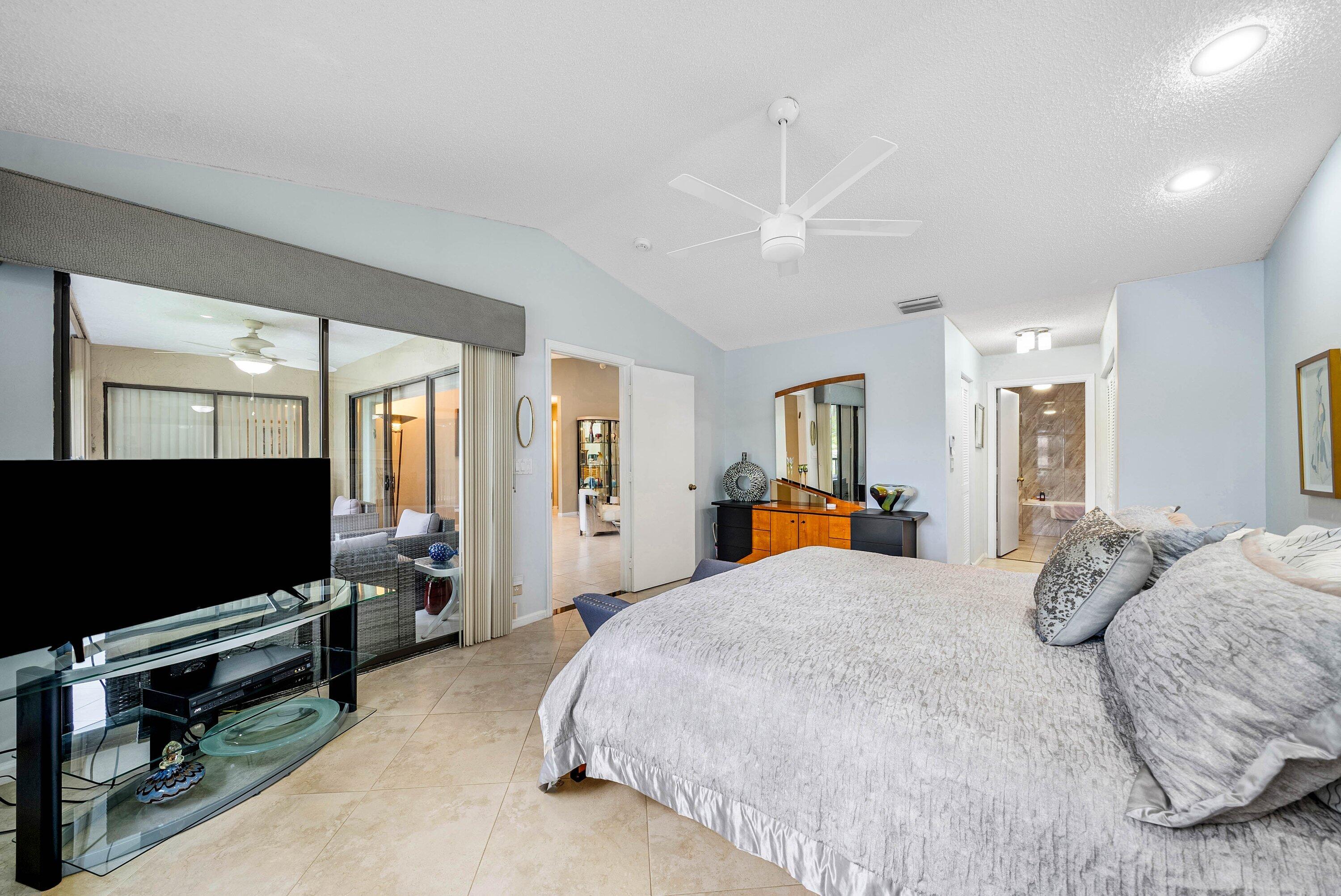 MONTEGO BAY AT BOCA POINTE CONDO - Residential