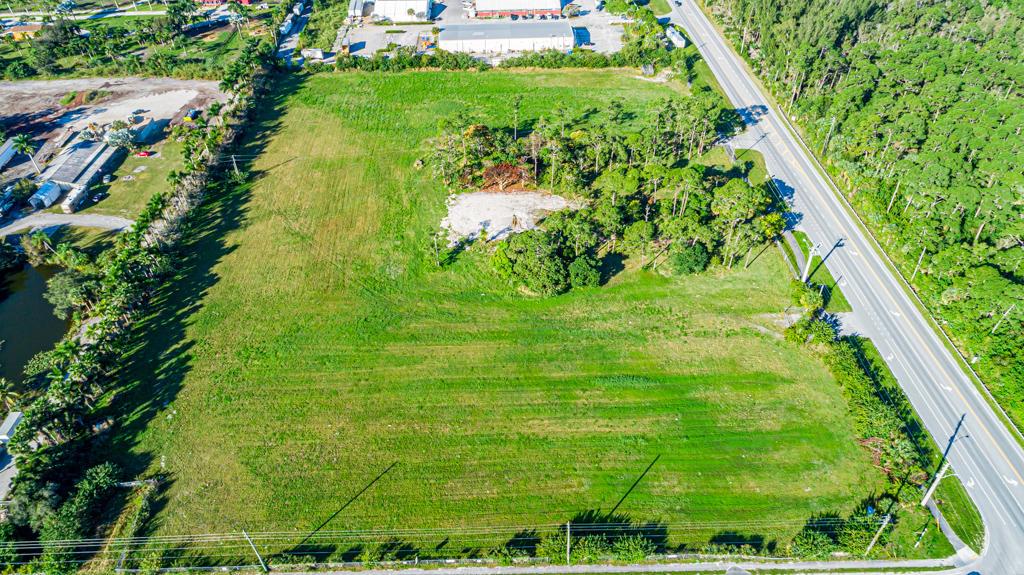 LOXAHATCHEE GROVES - Commercial Sale