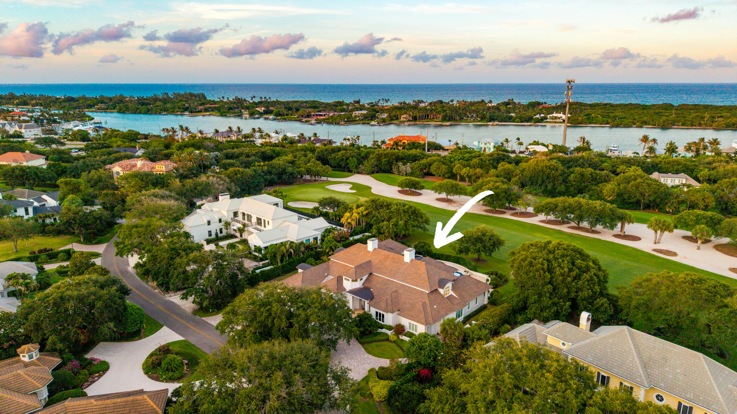 JUPITER HILLS VILLAGE - Residential