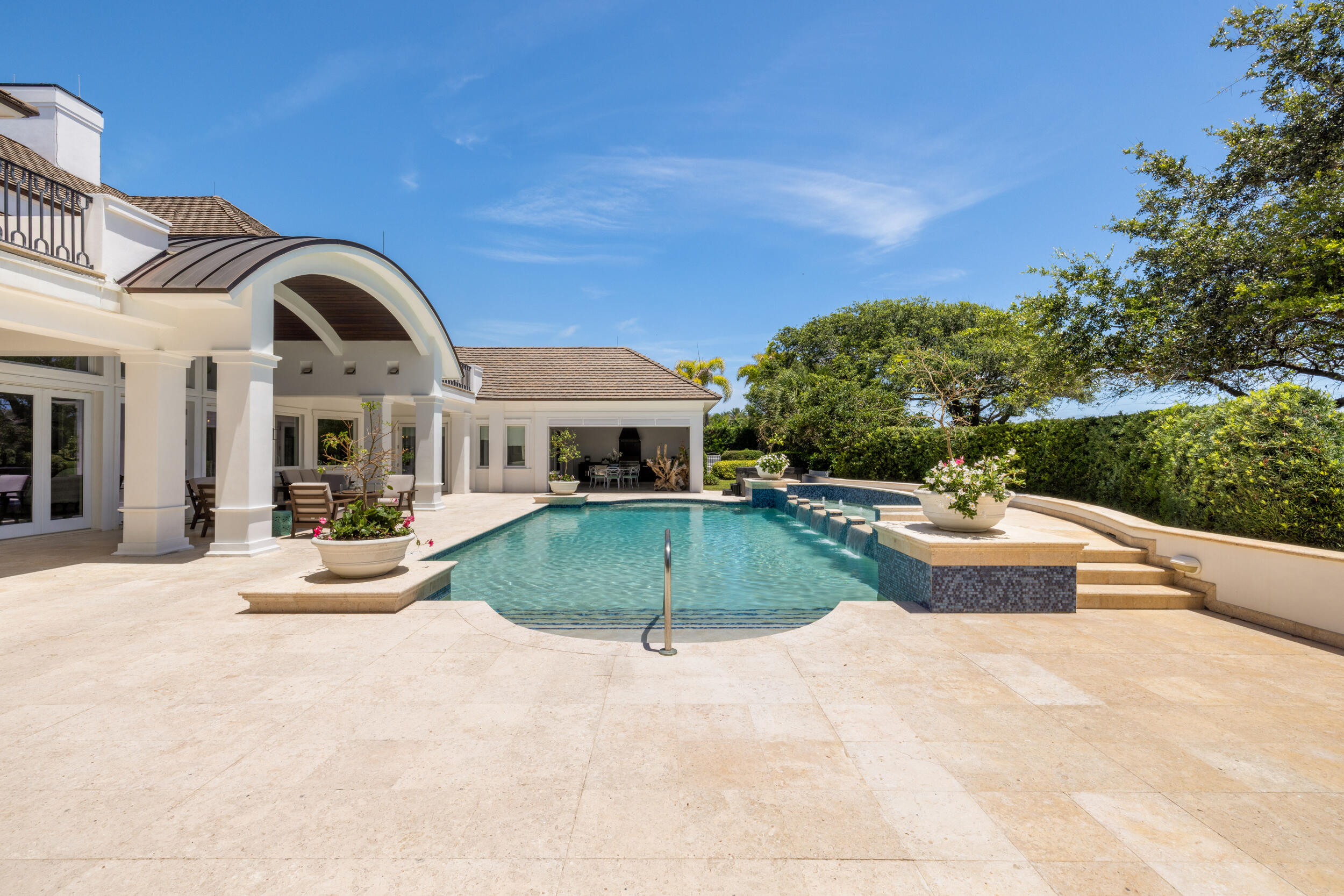 JUPITER HILLS VILLAGE - Residential