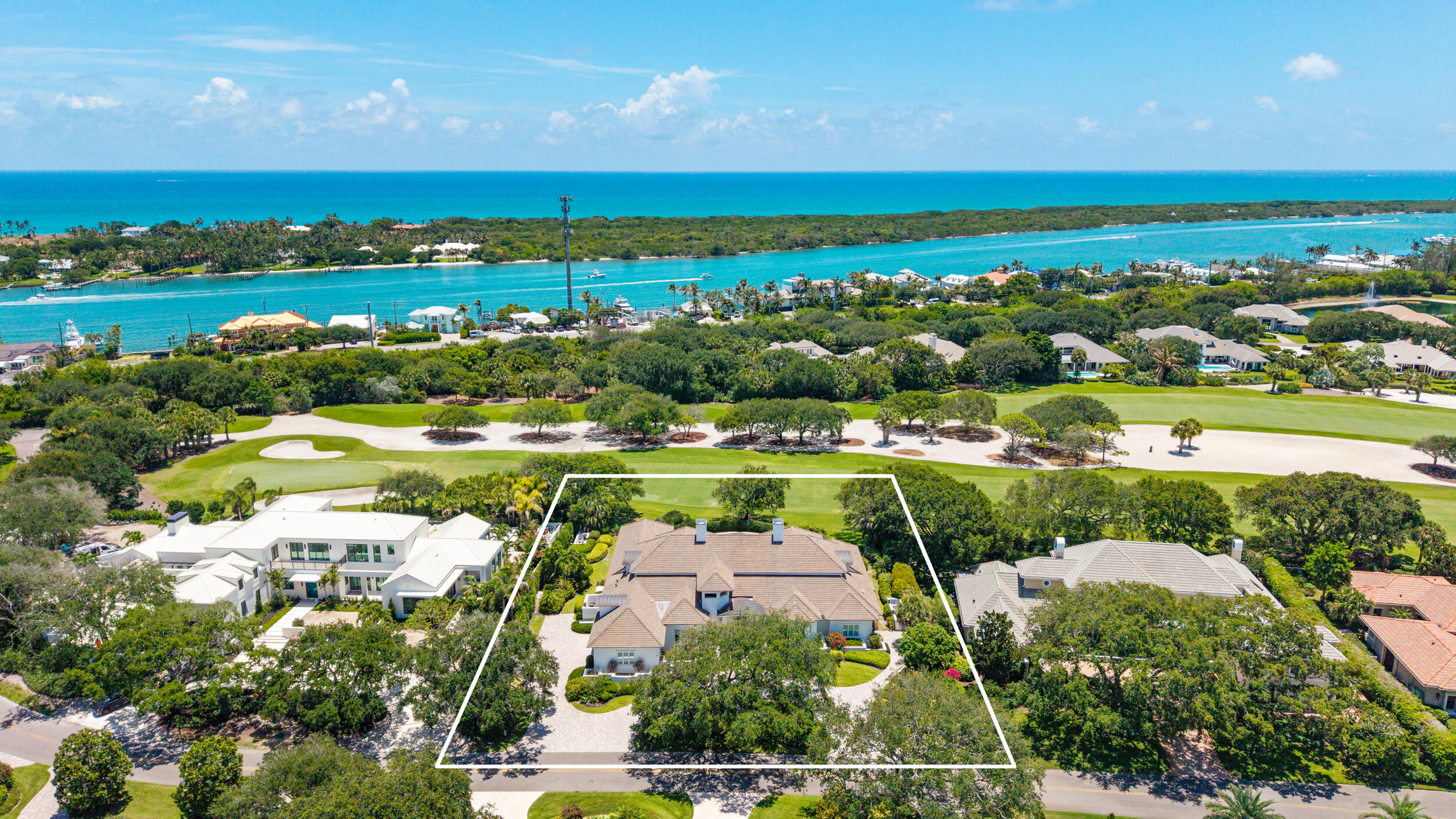 JUPITER HILLS VILLAGE - Residential
