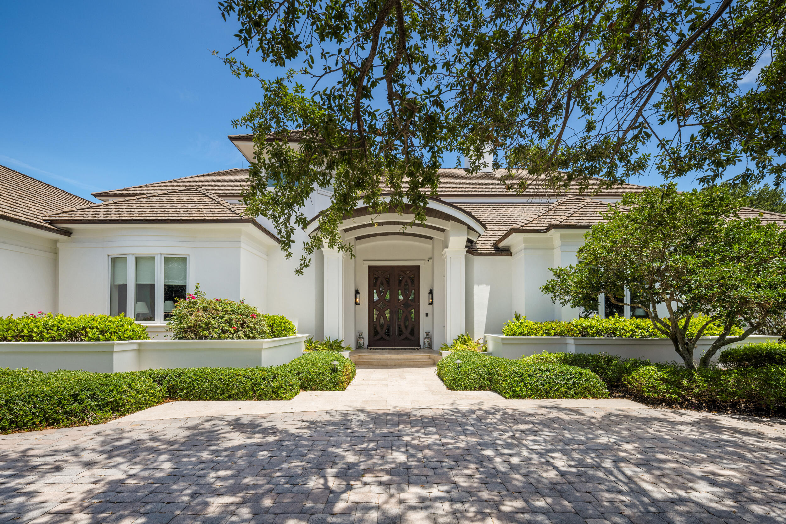 JUPITER HILLS VILLAGE - Residential