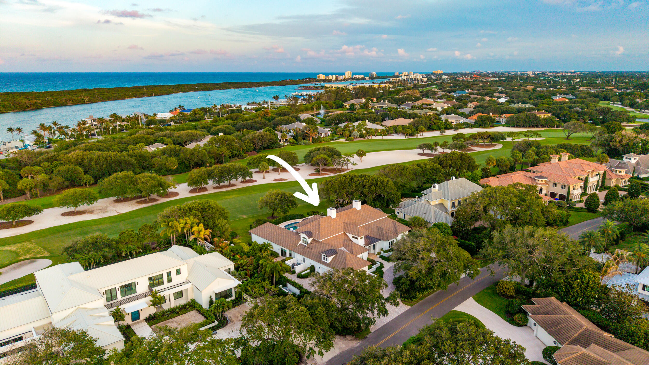 JUPITER HILLS VILLAGE - Residential