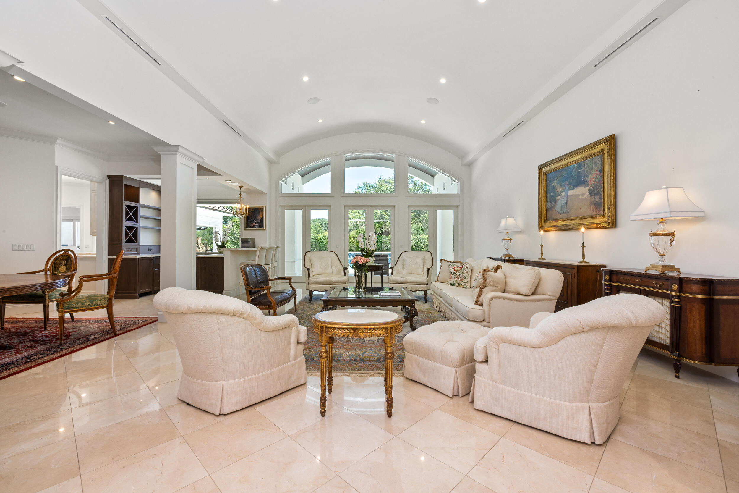 JUPITER HILLS VILLAGE - Residential