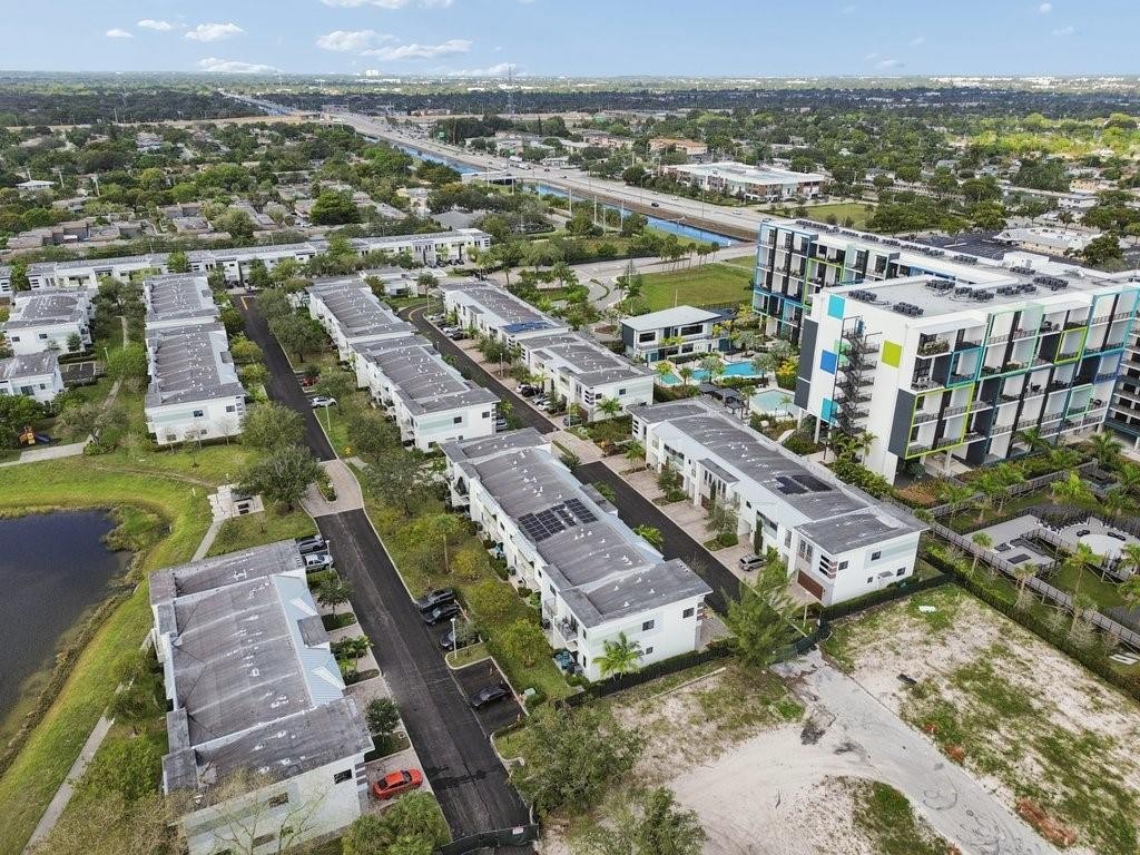 Strata at Plantation - Residential