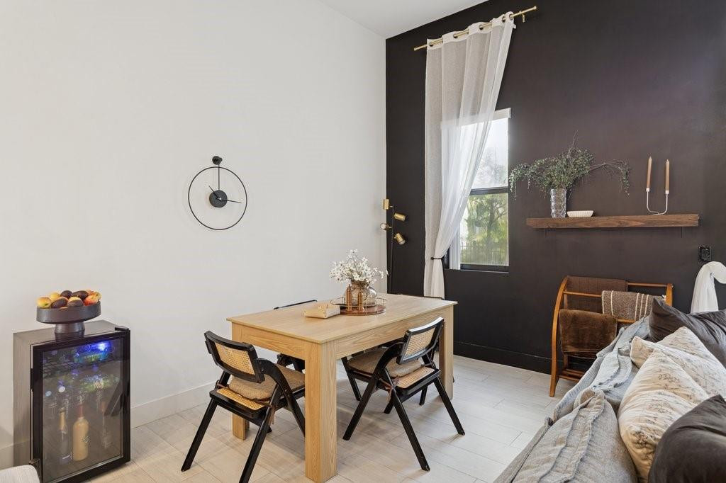 4373 NW 9th Street 4373