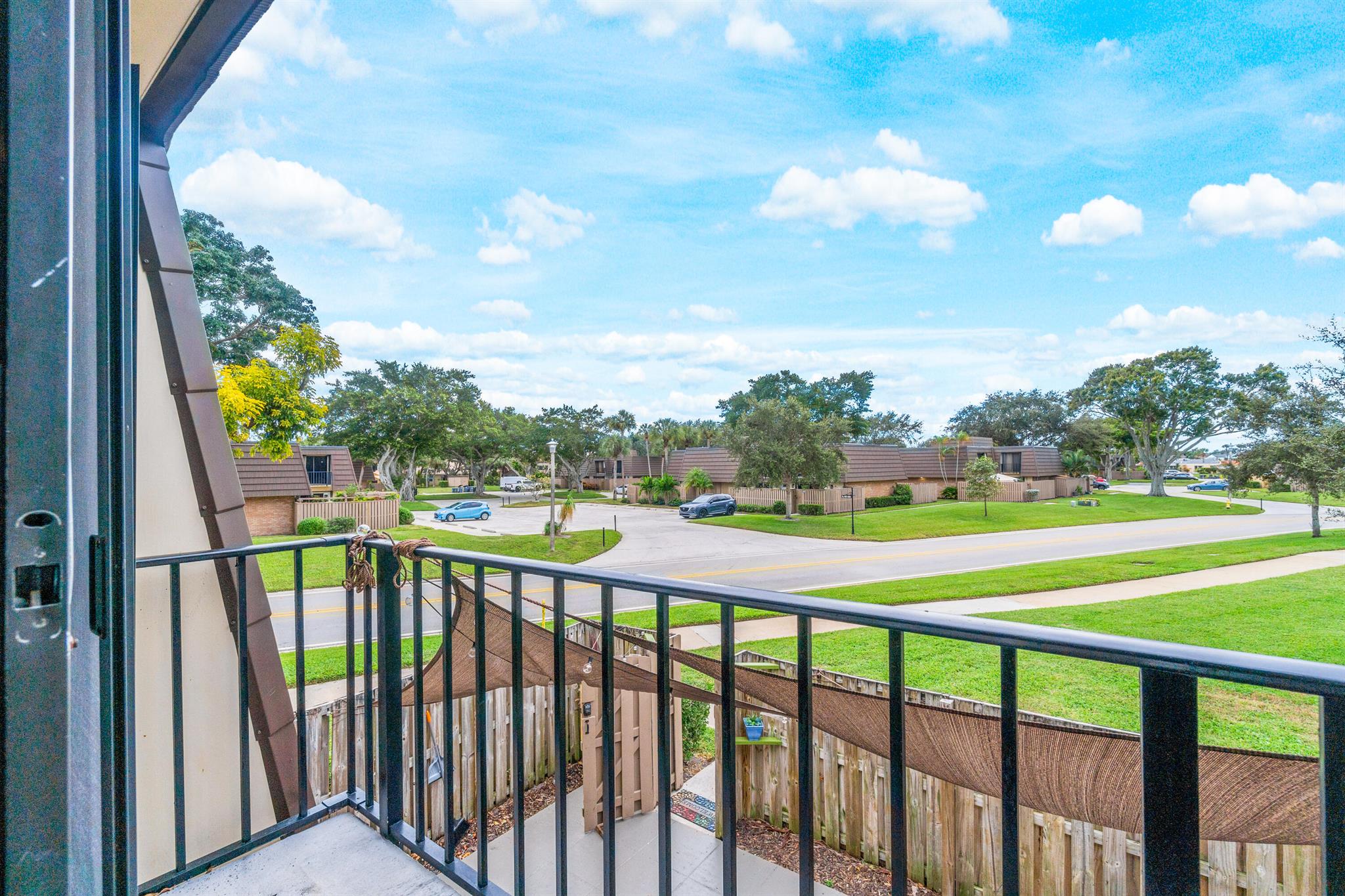 SANDALWOOD ESTATES - Residential Lease