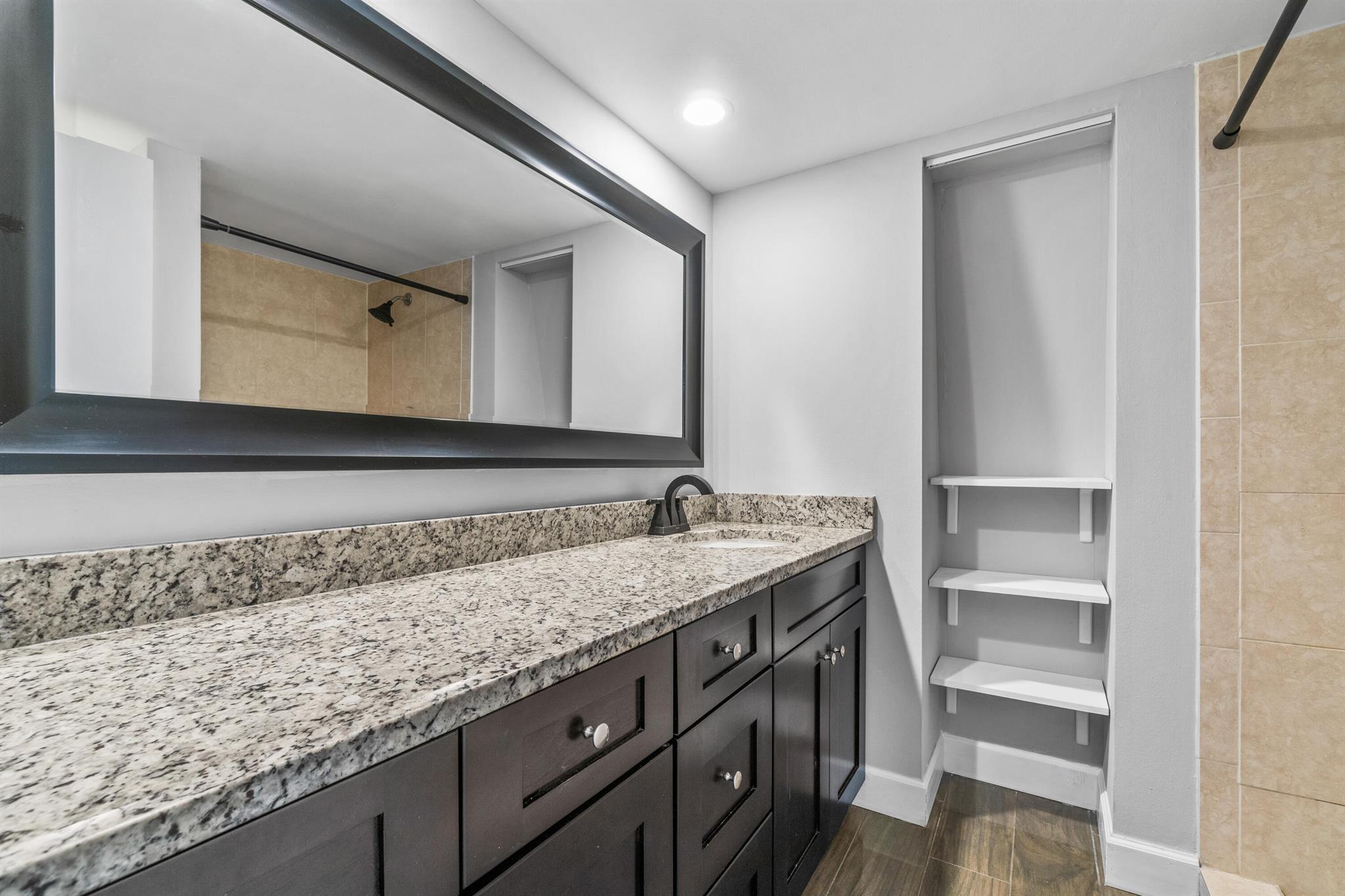 SANDALWOOD ESTATES - Residential Lease