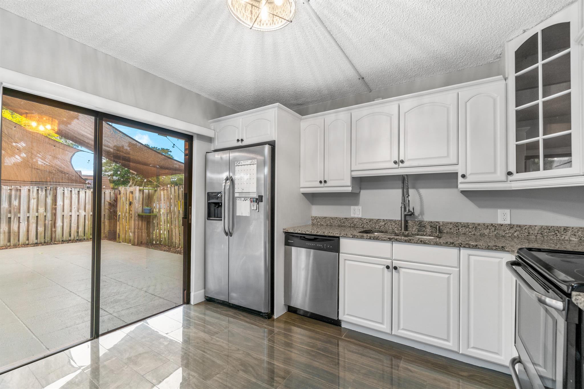 SANDALWOOD ESTATES - Residential Lease