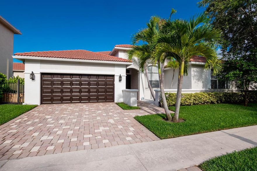 Professionally decorated this beautifully appointed 4 bed, 2.5 bath waterfront home located in Mirabella is now available for seasonal lease. This property is offered fully furnished and features all new high end funishings, lightning fixtures and decor. This is the perfect single-story waterfront home with a wide-open floor plan, high ceilings, mesmerizing lake views, gourmet kitchen and a spacious tropical oasis backyard. No carpets!  Mirabella features 24 hour manned gate, a state of the art Clubhouse, fitness center, world-class tennis facilities, resort-style swimming pool, kids room and play area. Call for a private tour today!