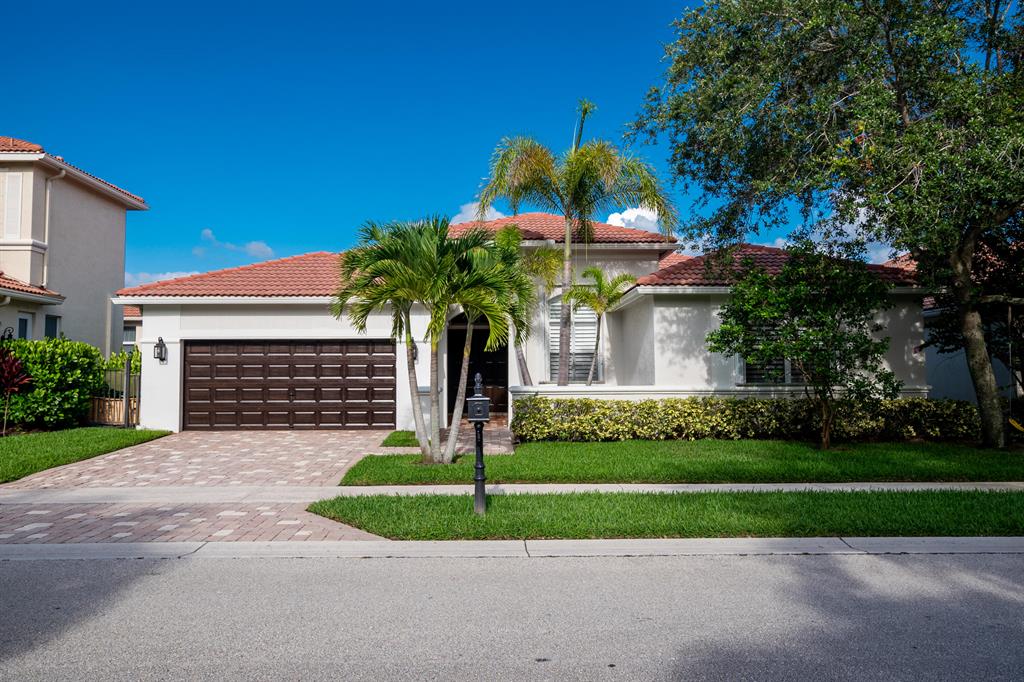 MIRABELLA AT MIRASOL A - Residential Lease