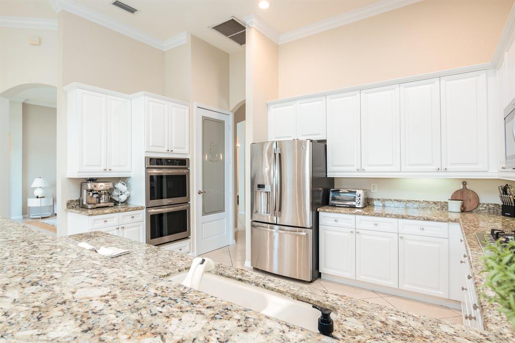 MIRABELLA AT MIRASOL A - Residential Lease