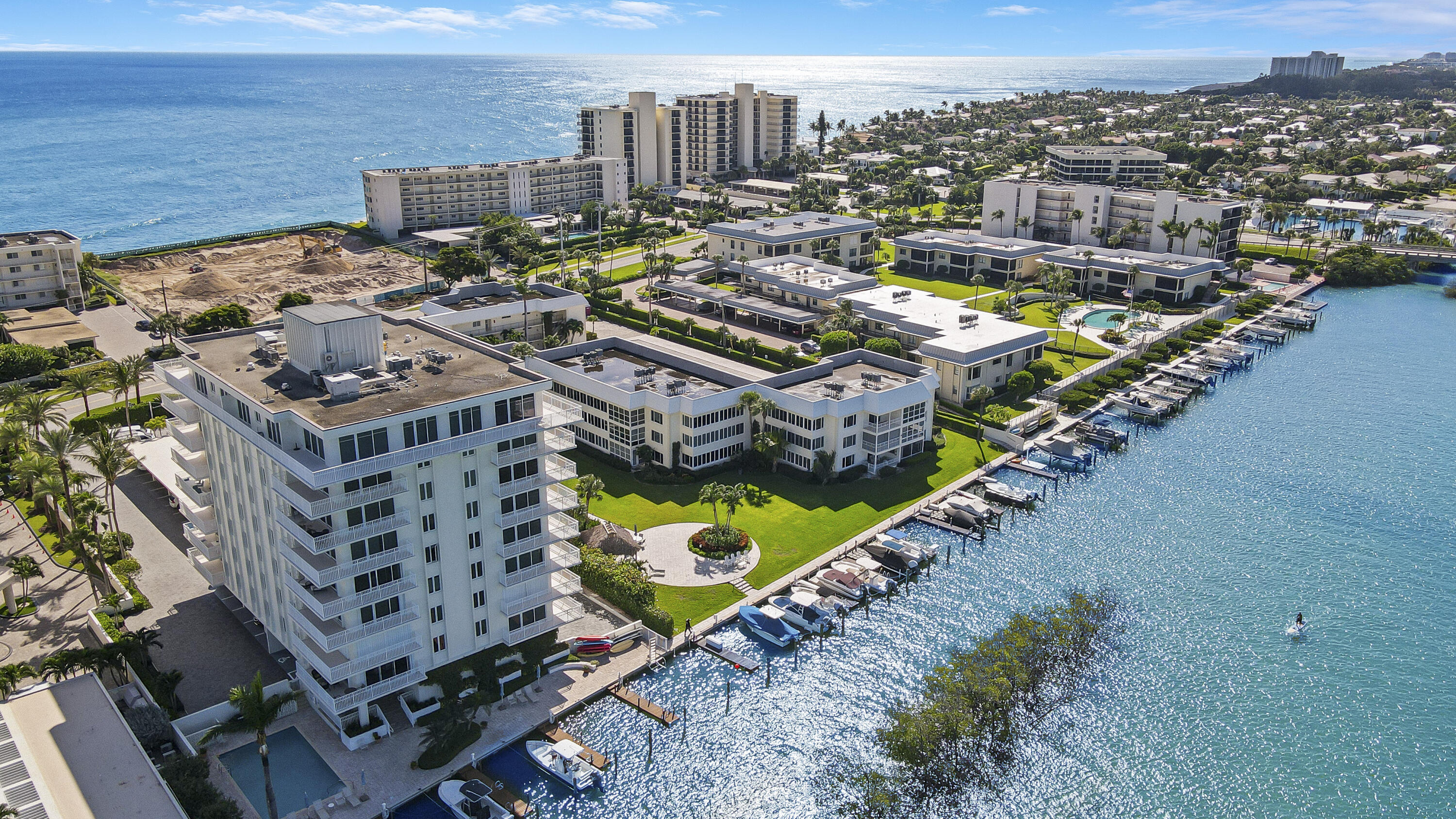 LA MAR CONDO APTS DECL - Residential Lease