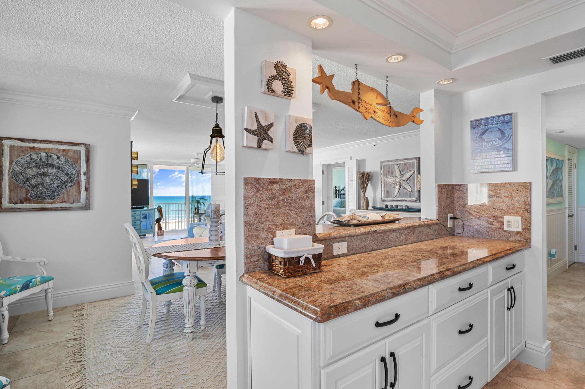 LA MAR CONDO APTS DECL - Residential Lease