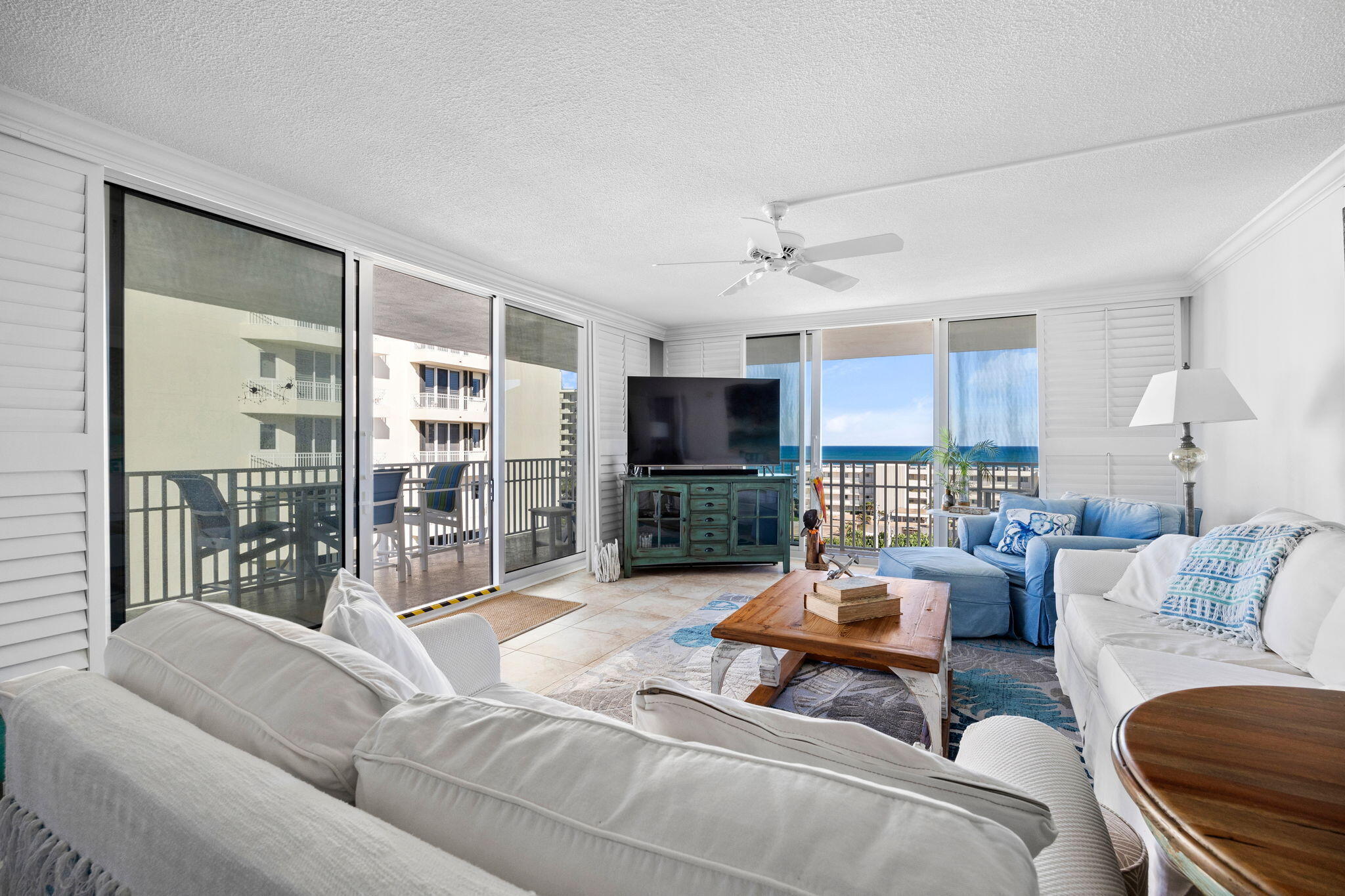 LA MAR CONDO APTS DECL - Residential Lease