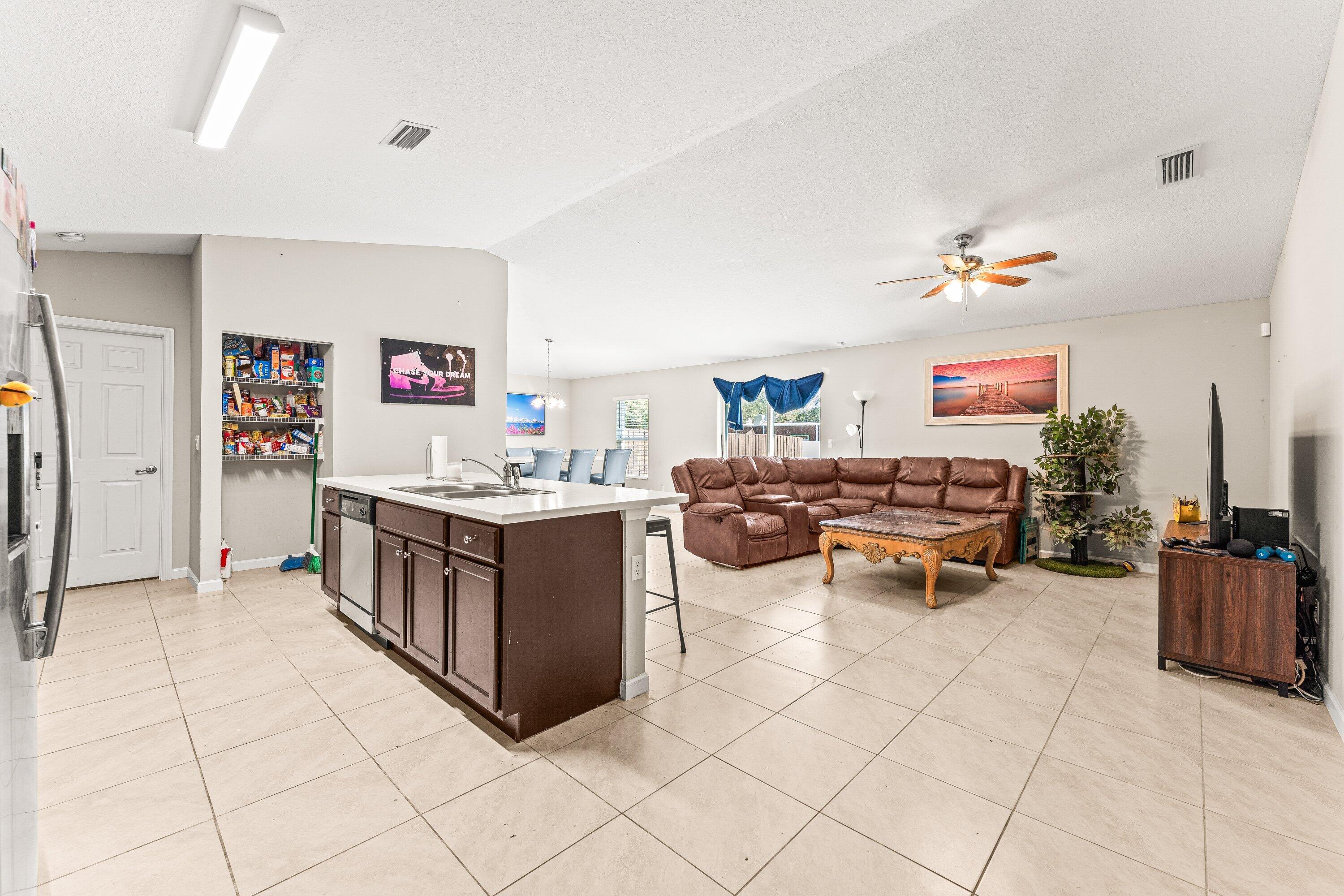 PORT ST LUCIE SECTION 18 - Residential