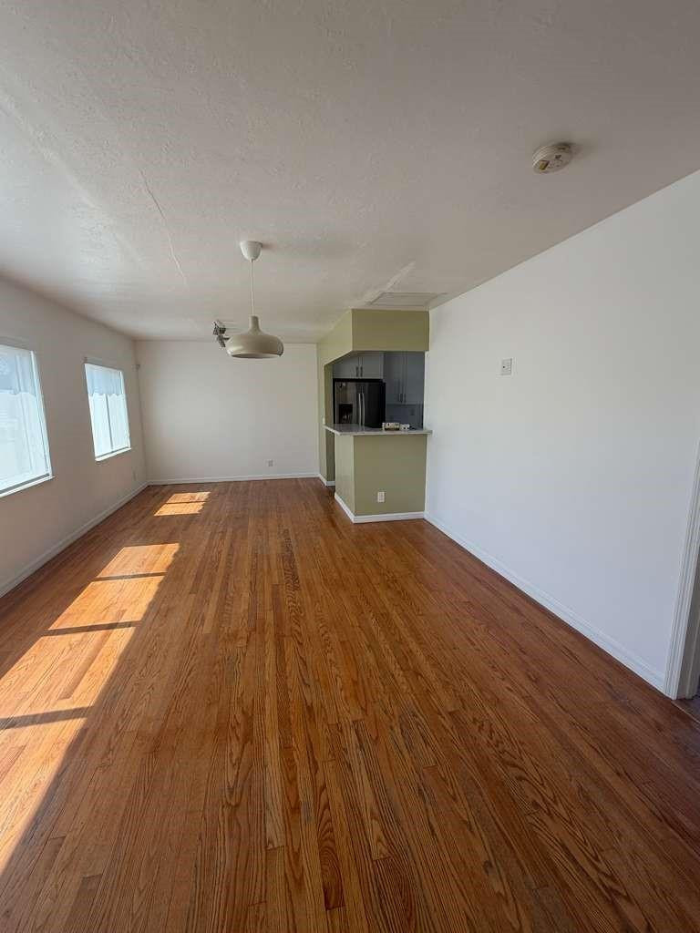 Hollywood 1-21 B - Residential Lease