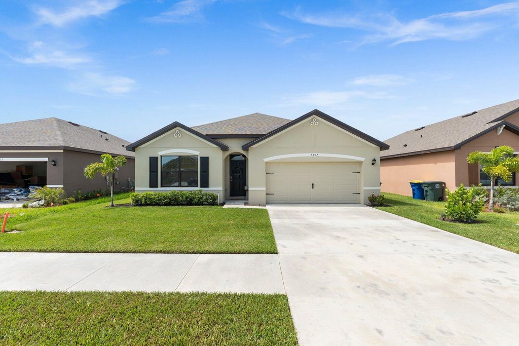 Photo of 5507 Delight Drive, Fort Pierce, FL 34947 (MLS # R10952331)