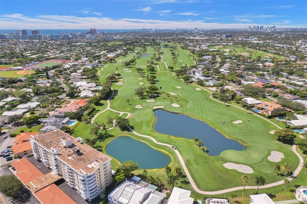 COUNTRY CLUB TOWERS - Residential