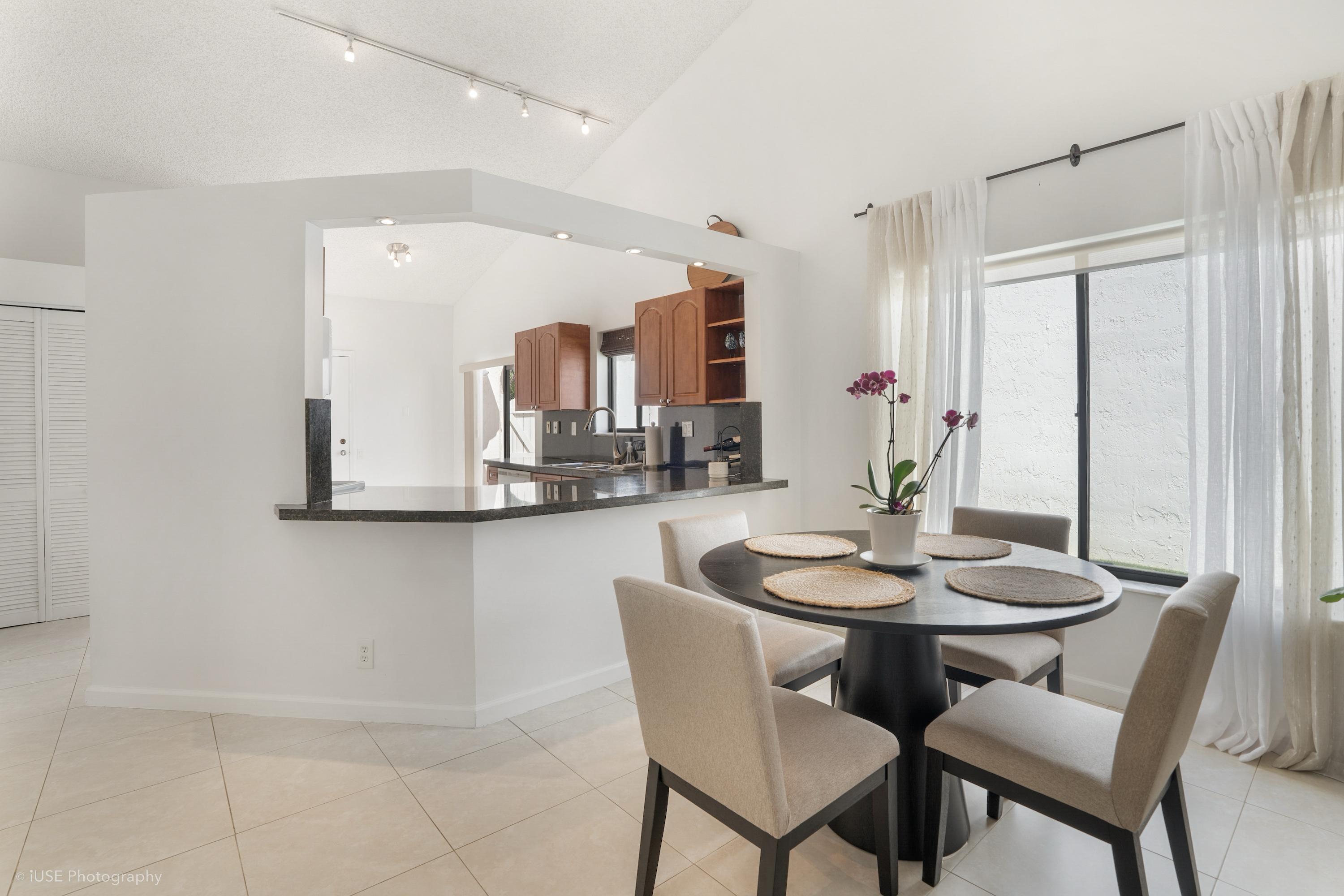 WIMBLEDON VILLAS OF VIA VERDE - Residential Lease