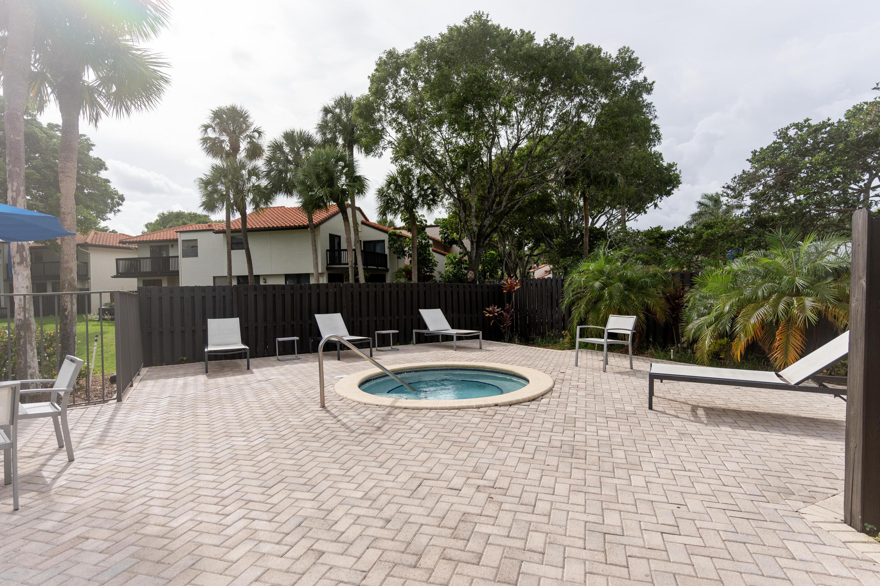 WIMBLEDON VILLAS OF VIA VERDE - Residential Lease