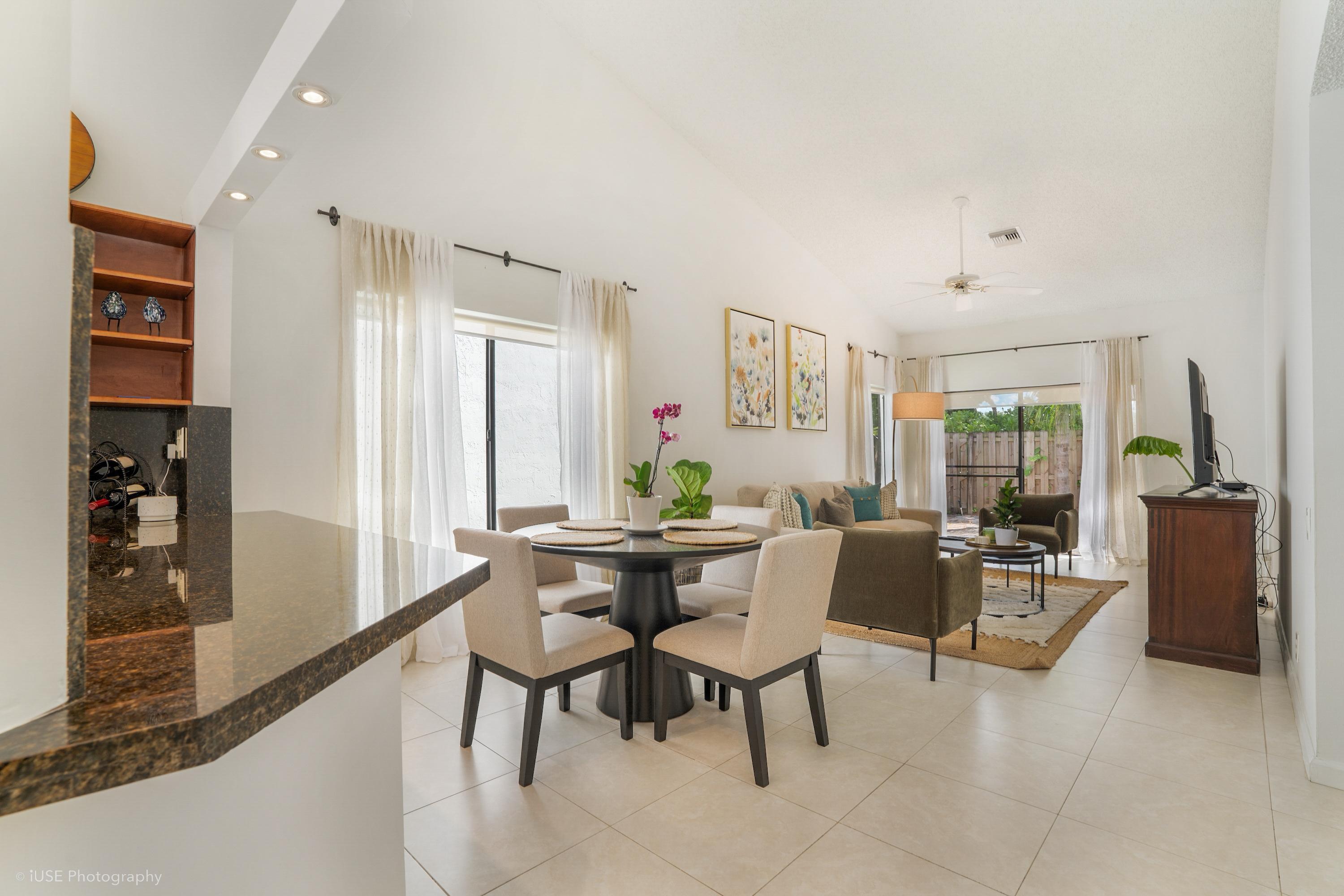 WIMBLEDON VILLAS OF VIA VERDE - Residential Lease