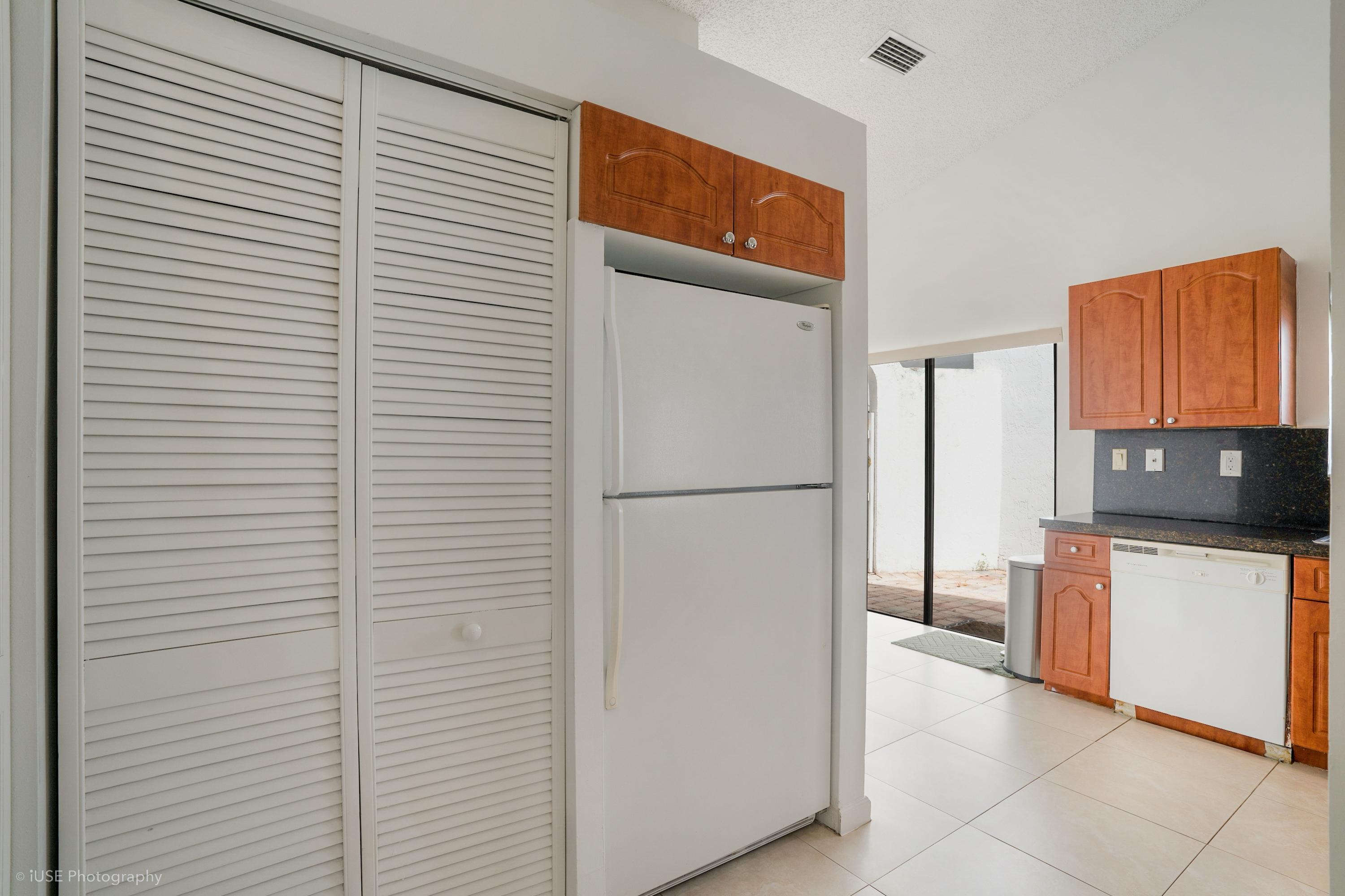 WIMBLEDON VILLAS OF VIA VERDE - Residential Lease