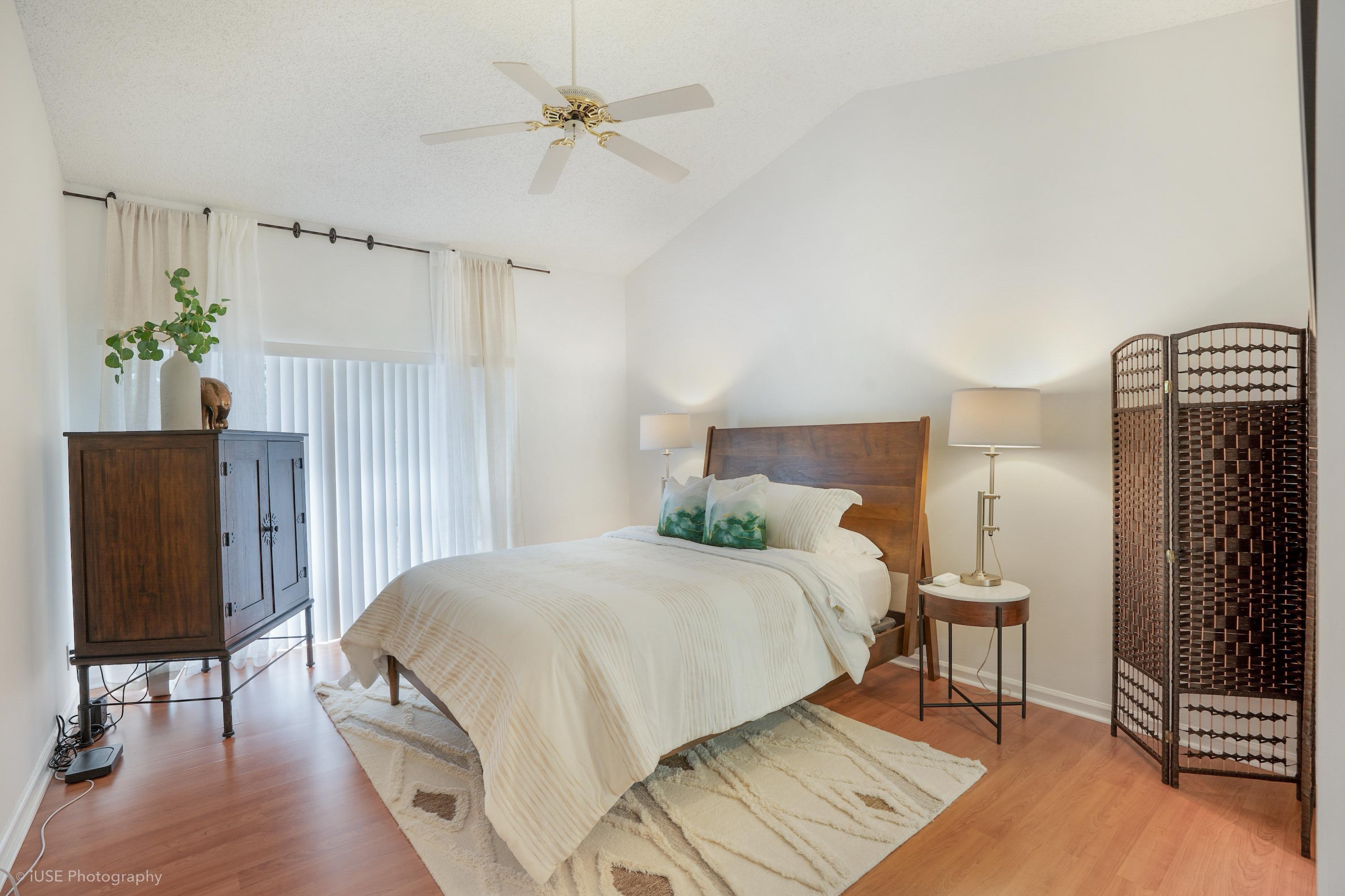 WIMBLEDON VILLAS OF VIA VERDE - Residential Lease