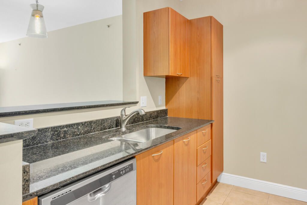 Photo of 700 E Boynton Beach Boulevard #407, Boynton Beach, FL 33435 (MLS # R11104056)