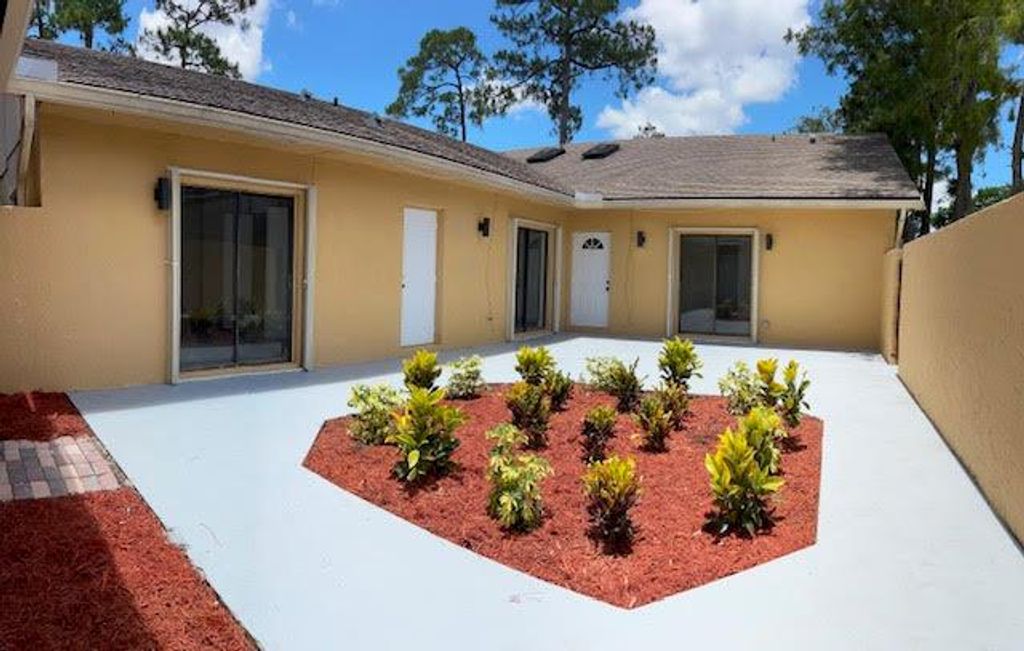Photo of 1312 Periwinkle Place, Wellington, FL 33414 (MLS # R11091558)