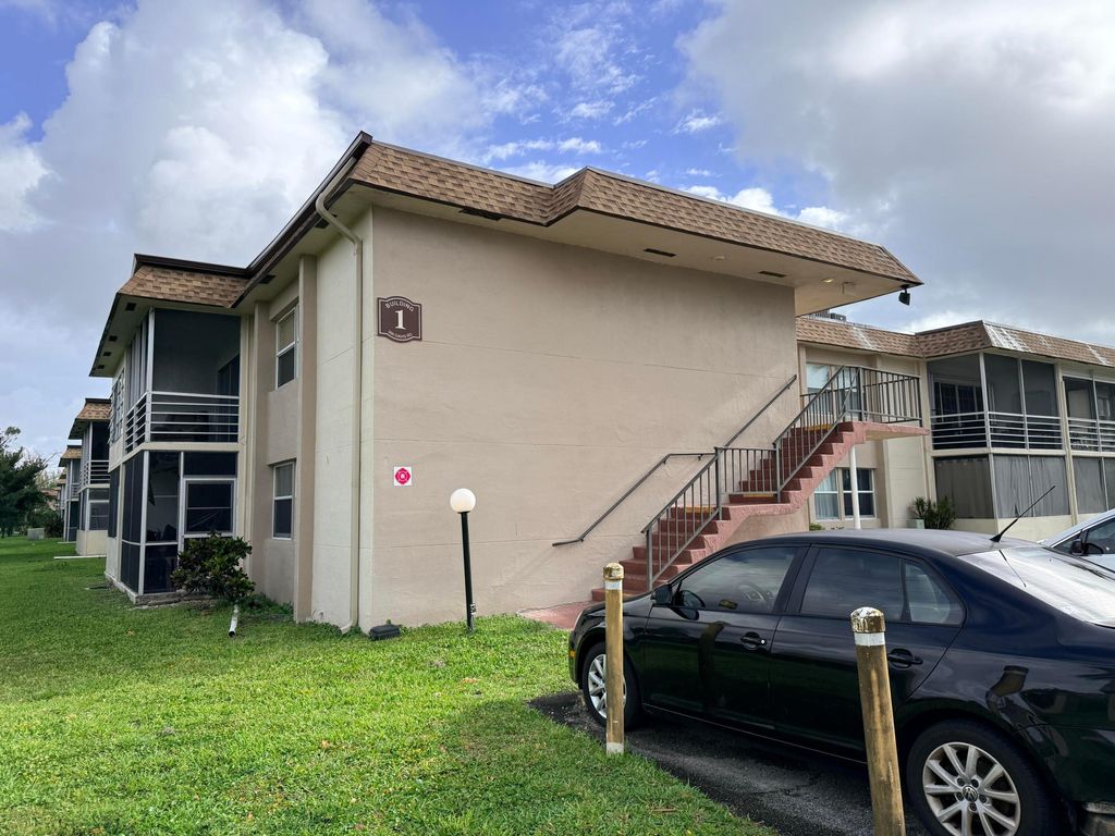 Photo of 500 Davis Road #26, Palm Springs, FL 33461 (MLS # B26013933)