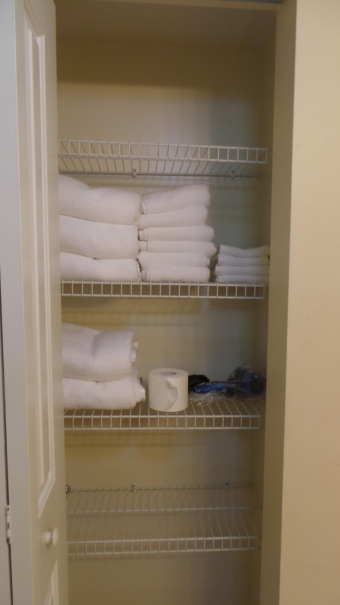 PRADO CONDO - Residential Lease