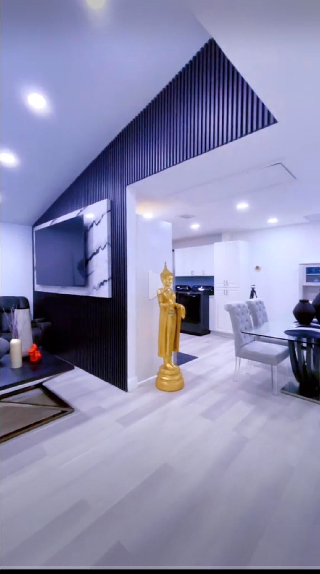 Properties 1034 MANOR Drive