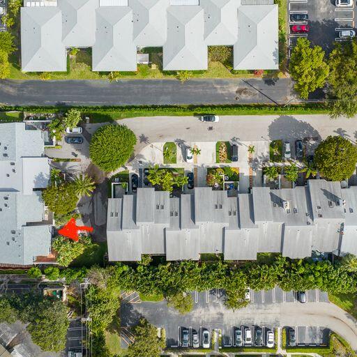 HARBOUR CLUB - Residential