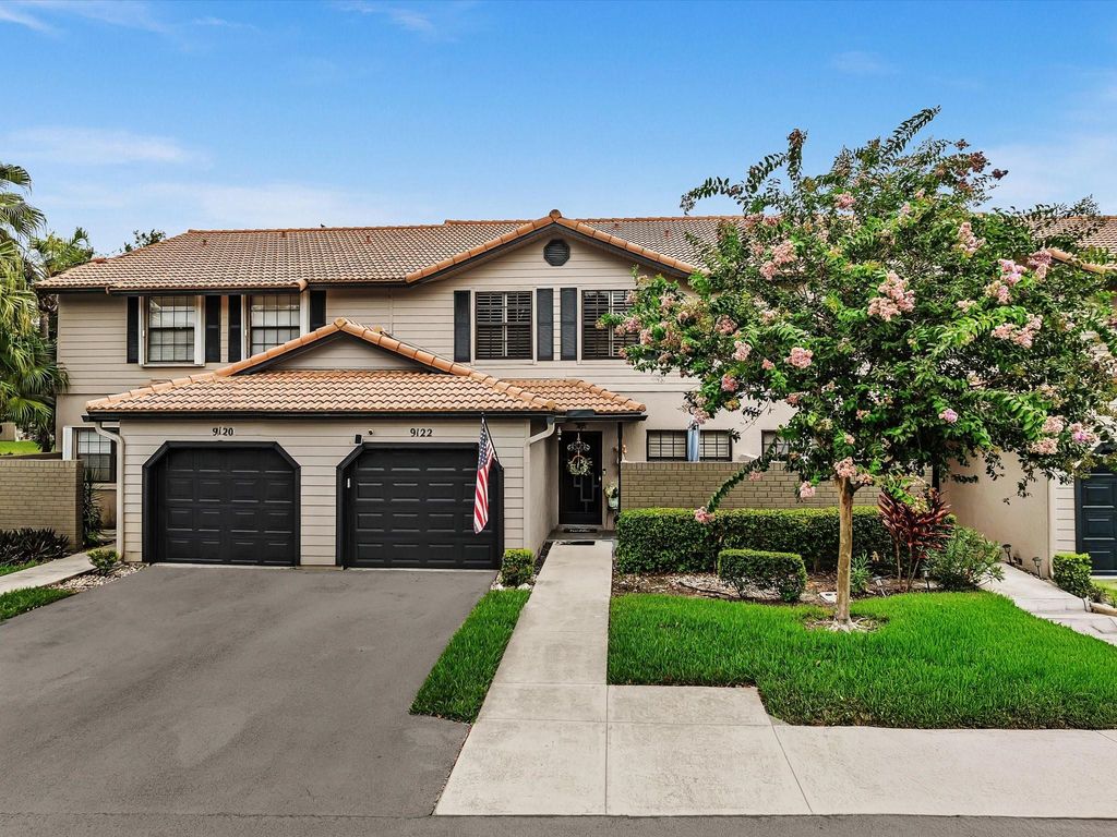 Photo of 9122 Vineyard Lake Drive #9122, Plantation, FL 33324 (MLS # F10512524)