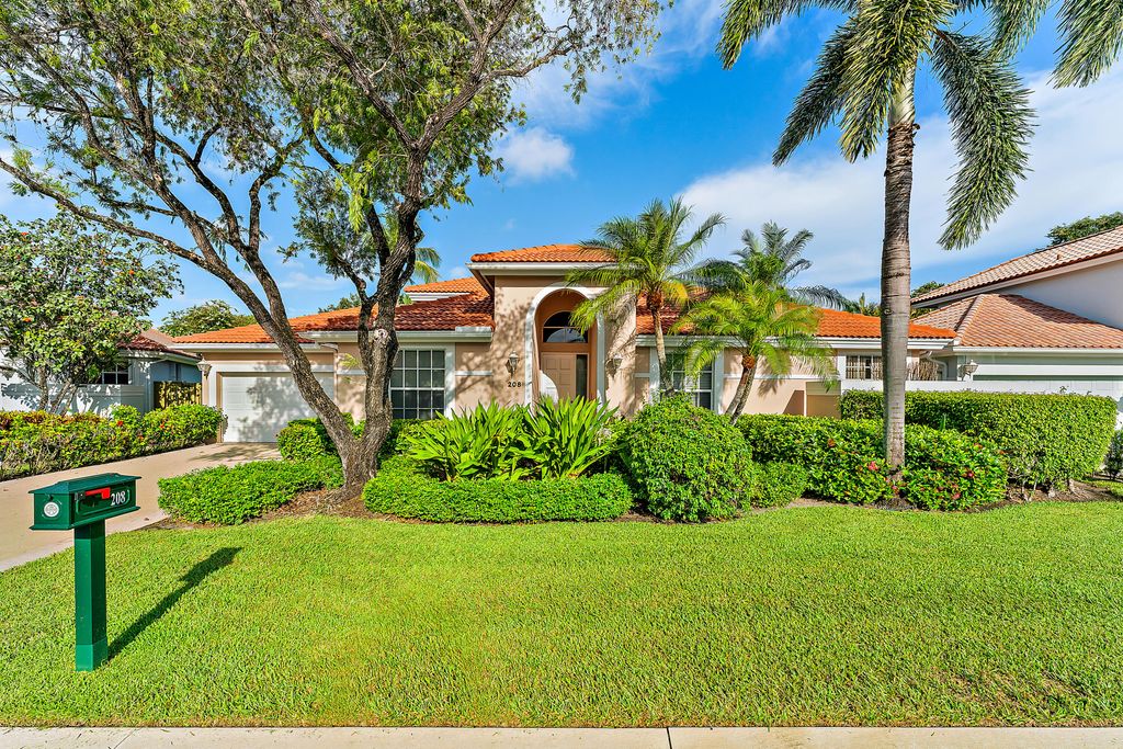 Photo of 208 Eagleton Estates Boulevard, Palm Beach Gardens, FL 33418 (MLS # R10998715)